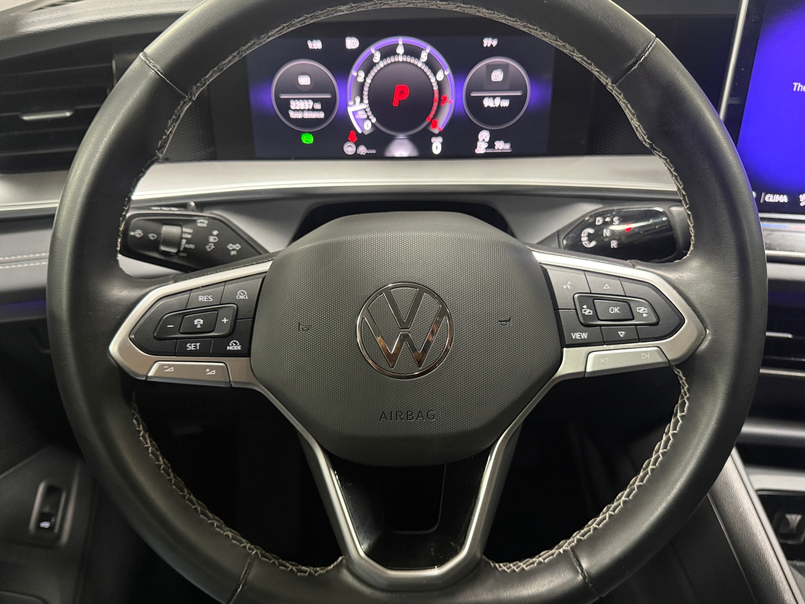 Thumbnail: 2025 Volkswagen Tiguan - 4