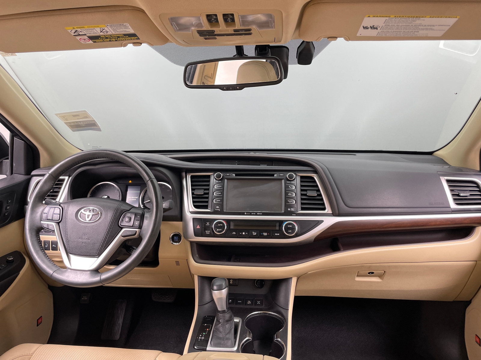 Thumbnail: 2016 Toyota Highlander - 2