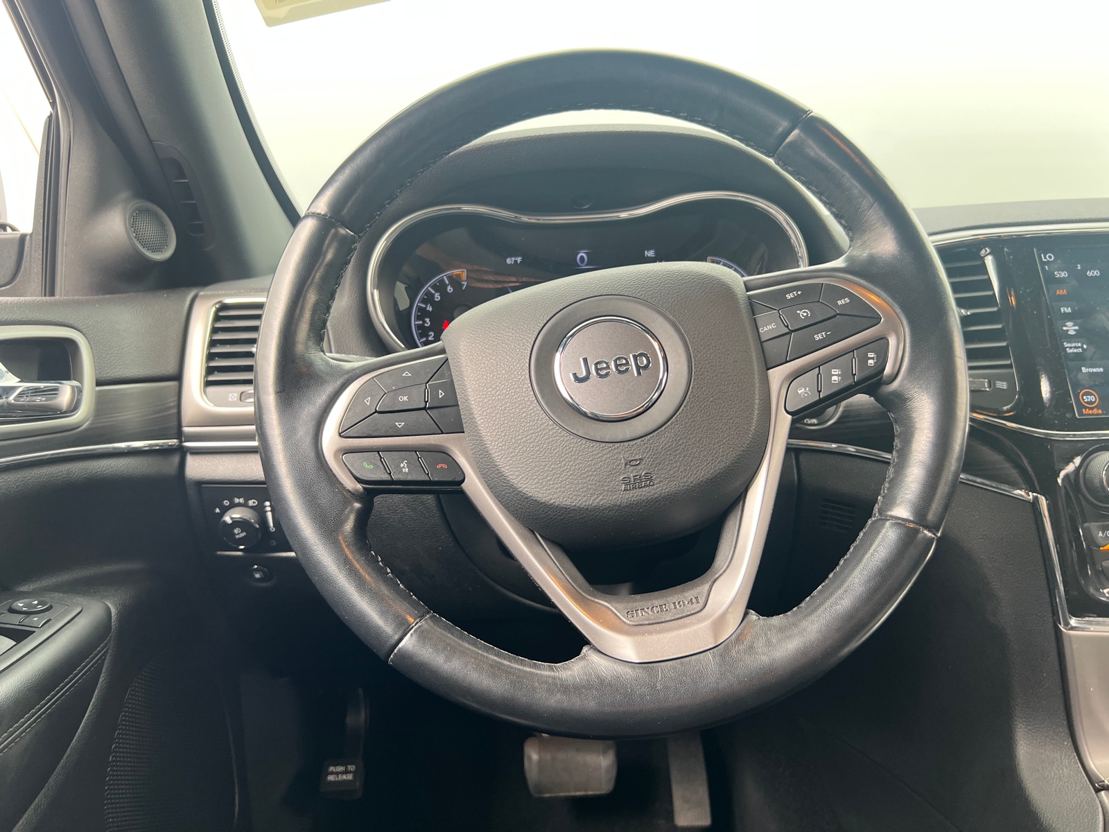Thumbnail: 2021 Jeep Grand Cherokee - 4