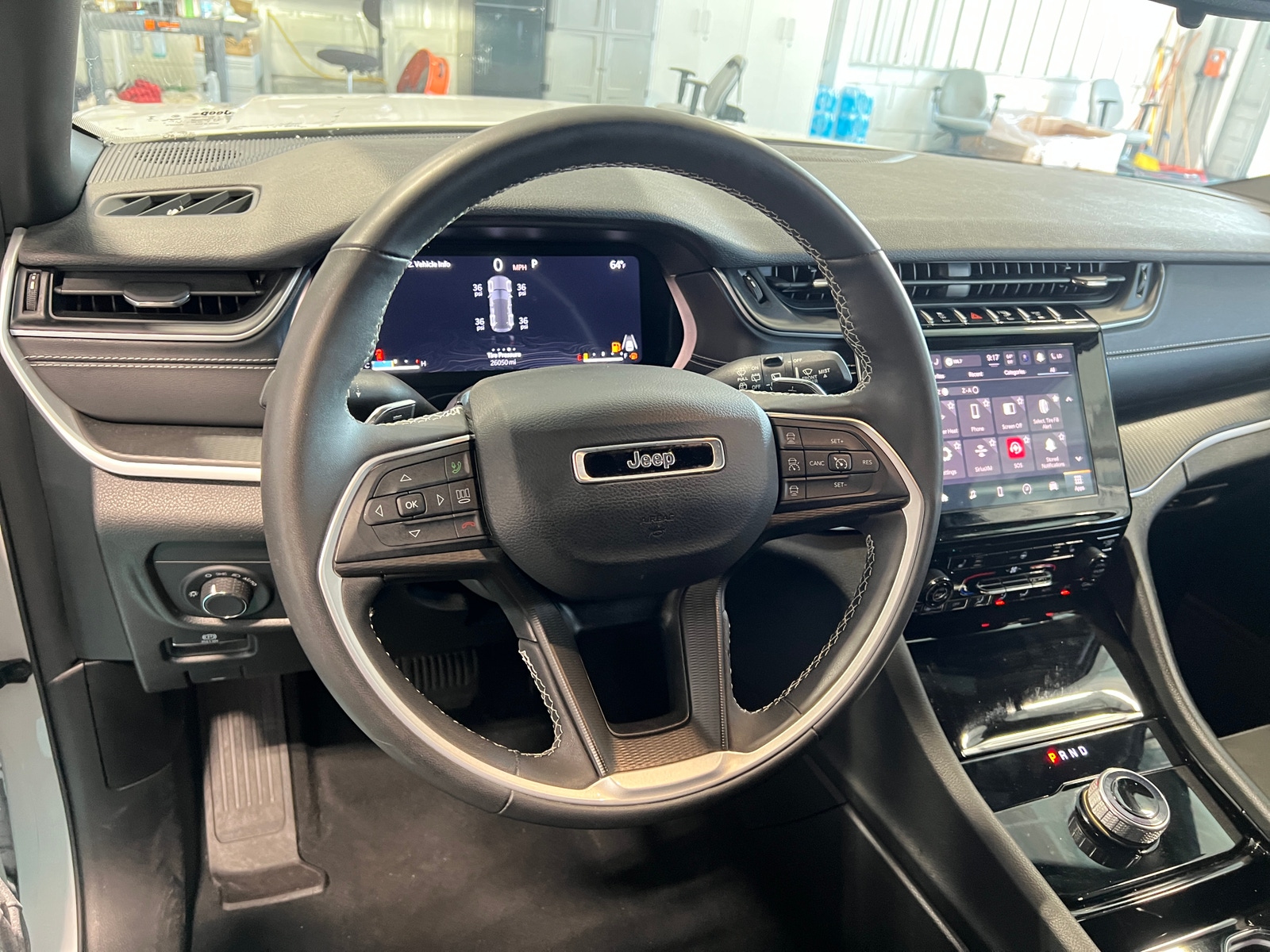 Thumbnail: 2023 Jeep Grand Cherokee - 4