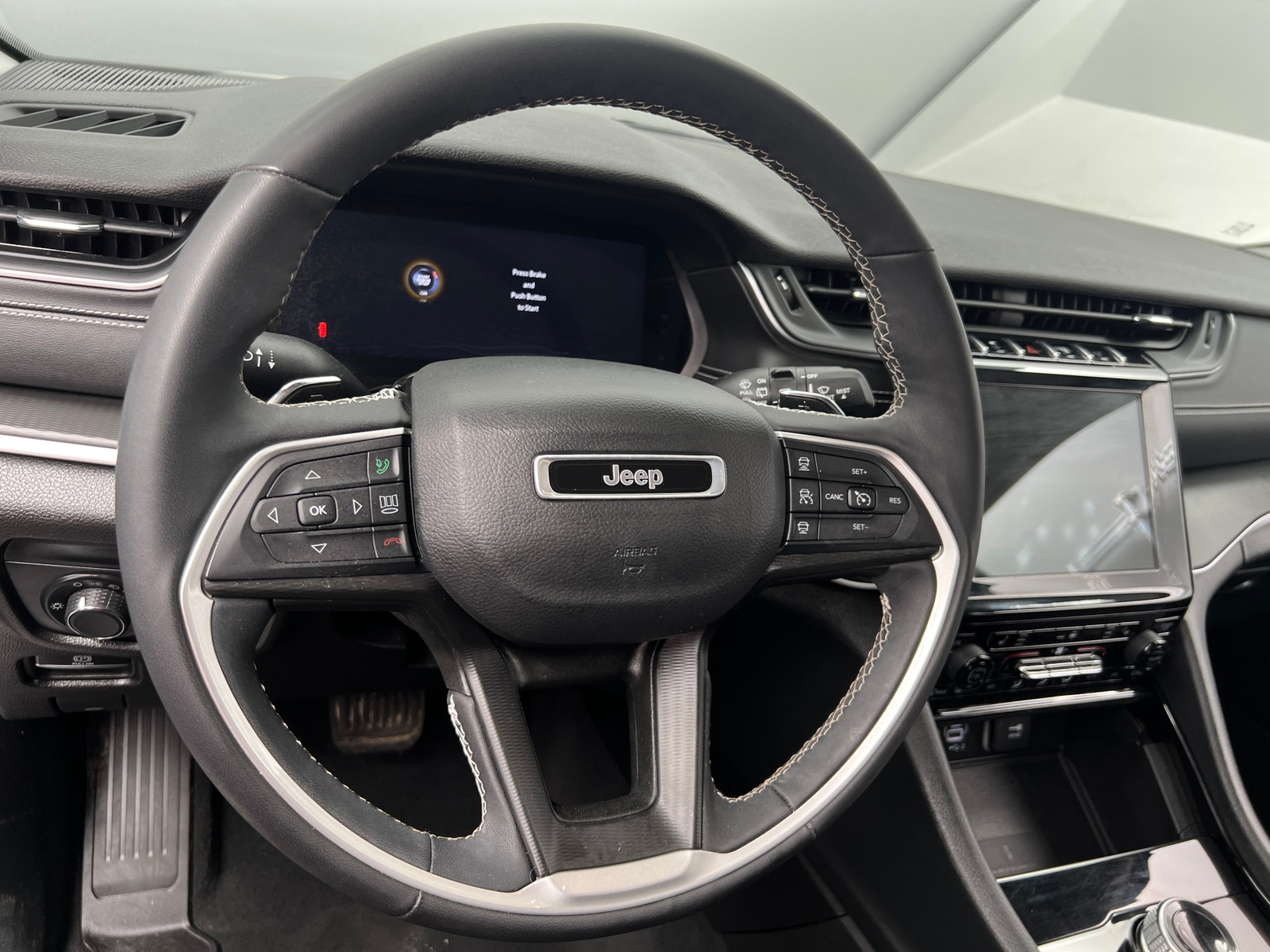 Thumbnail: 2023 Jeep Grand Cherokee - 5