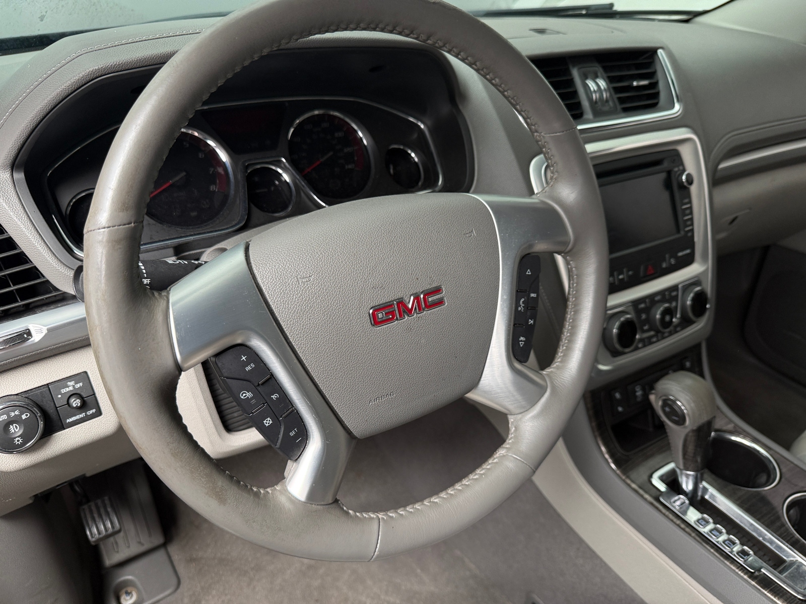 Thumbnail: 2017 GMC Acadia - 4
