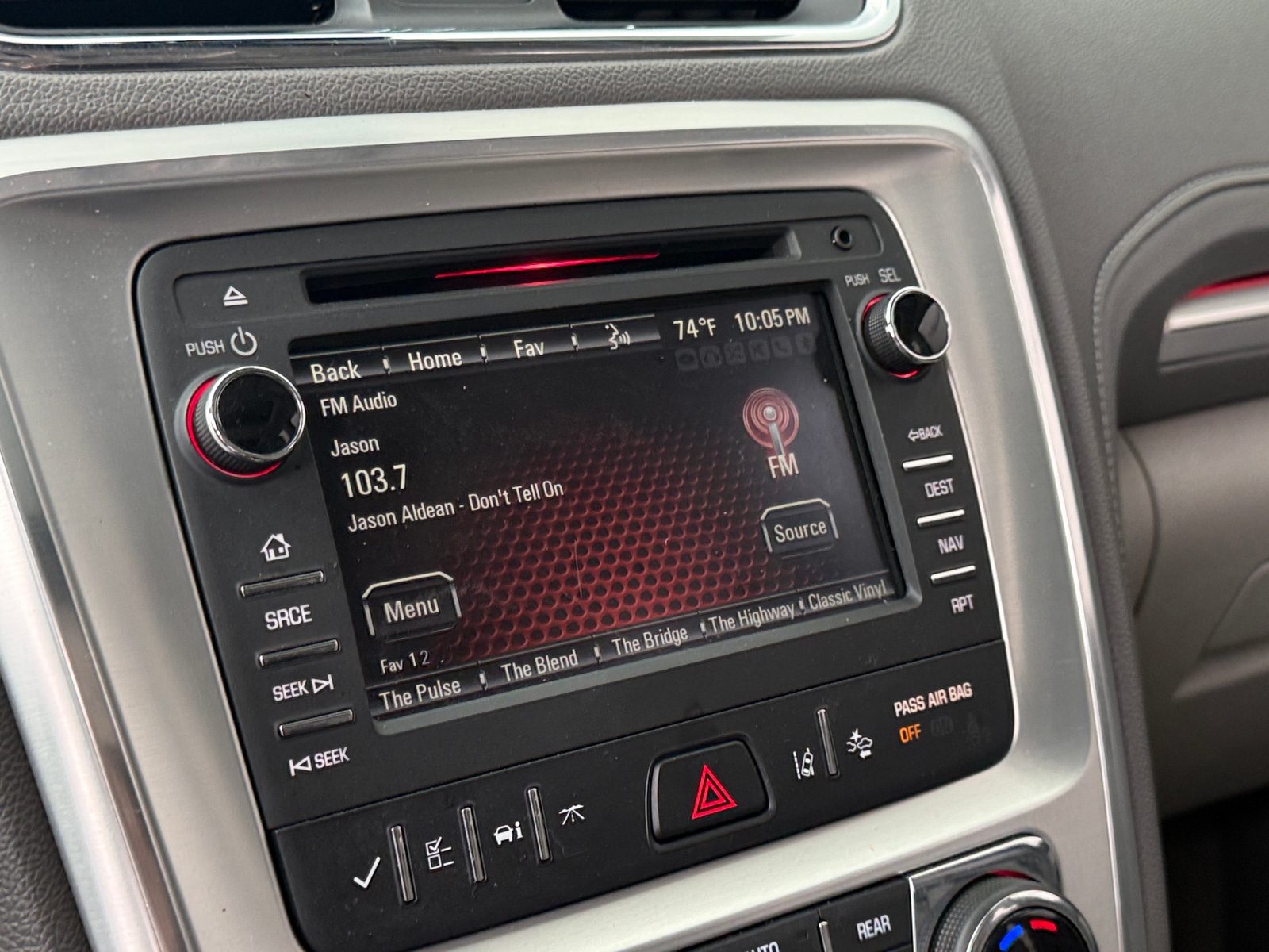 Thumbnail: 2017 GMC Acadia - 3