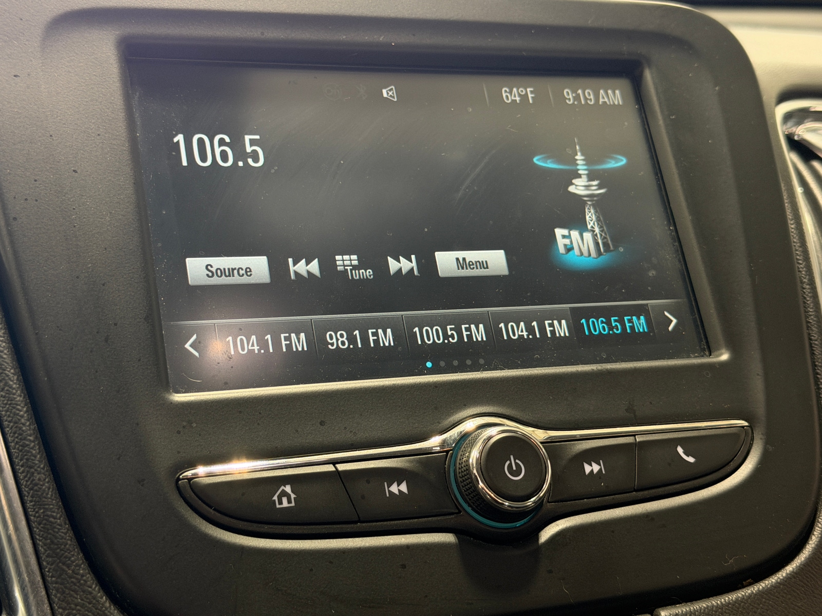 Thumbnail: 2016 Chevrolet Malibu - 4