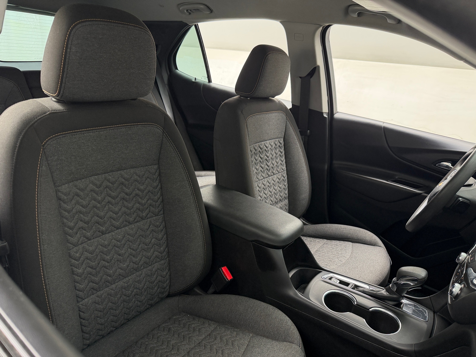 Thumbnail: 2022 Chevrolet Equinox - 2