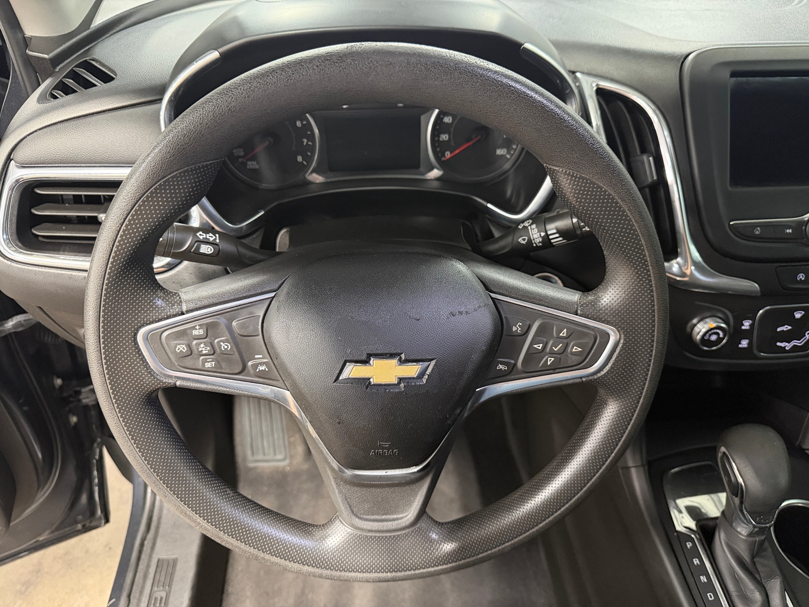 Thumbnail: 2022 Chevrolet Equinox - 5