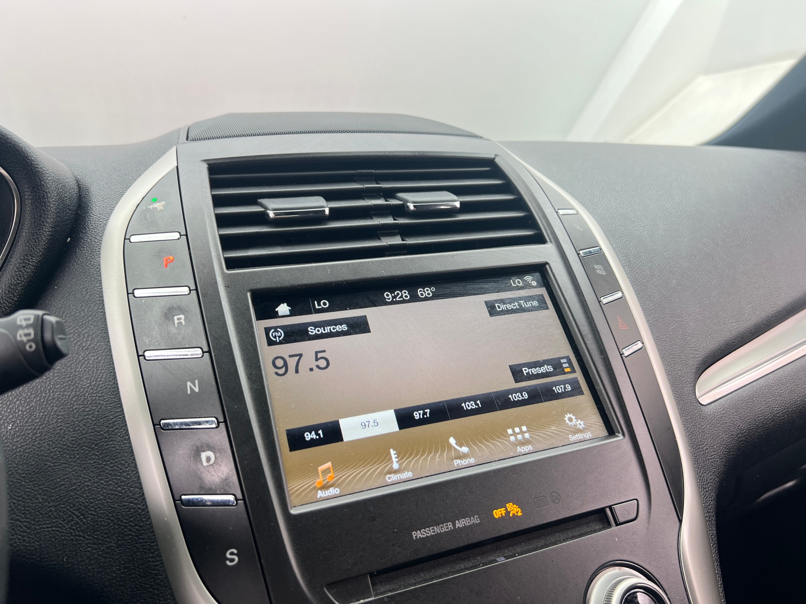 Thumbnail: 2017 Lincoln MKC - 3