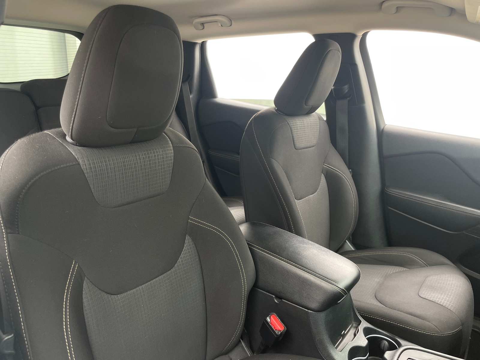 Thumbnail: 2016 Jeep Cherokee - 2