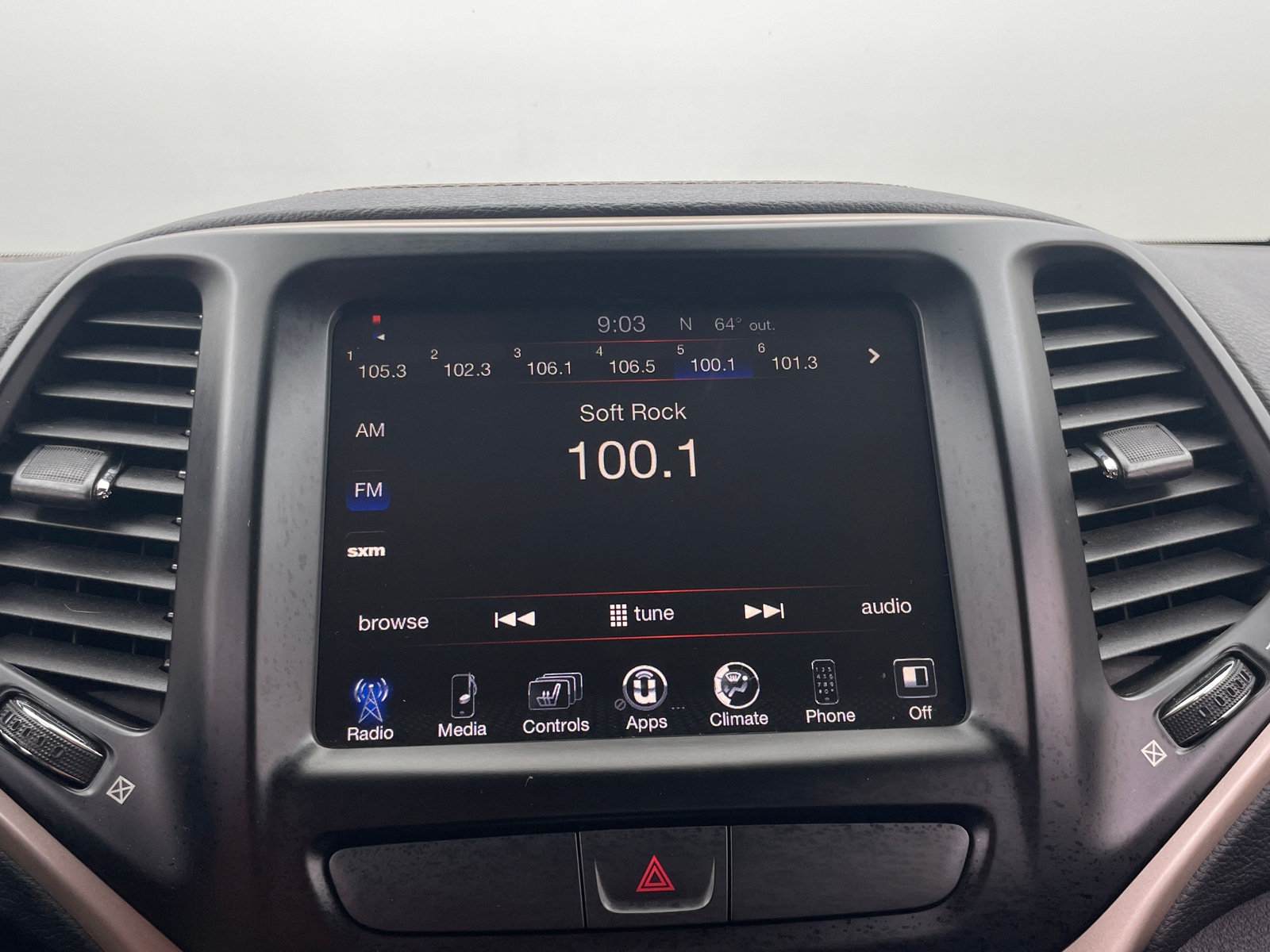 Thumbnail: 2016 Jeep Cherokee - 4