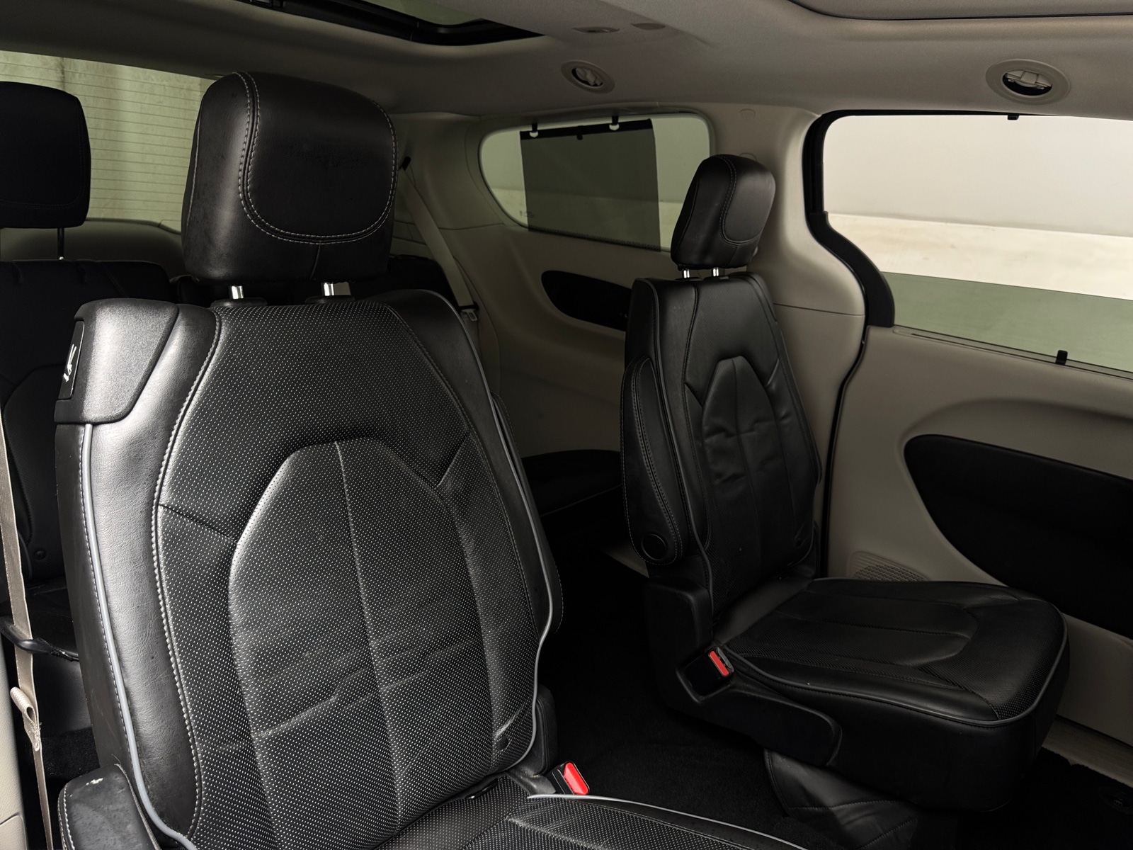 Thumbnail: 2020 Chrysler Pacifica - 5