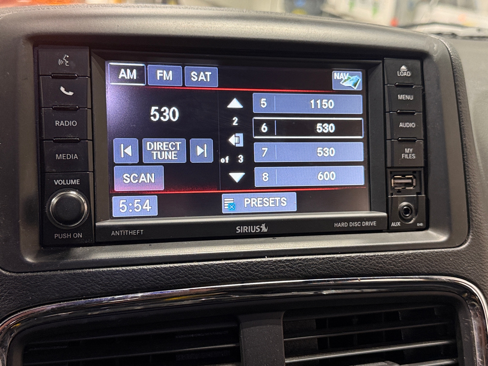 Thumbnail: 2017 Dodge Grand Caravan - 3