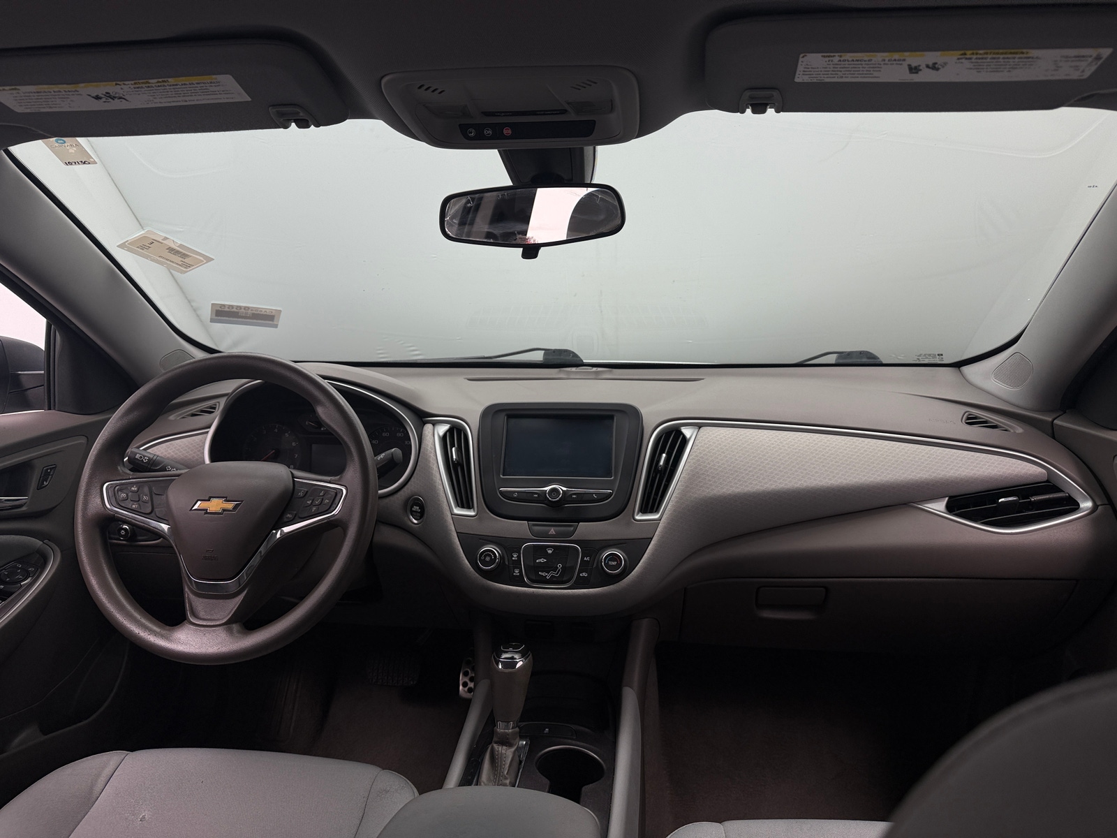 Thumbnail: 2016 Chevrolet Malibu - 3