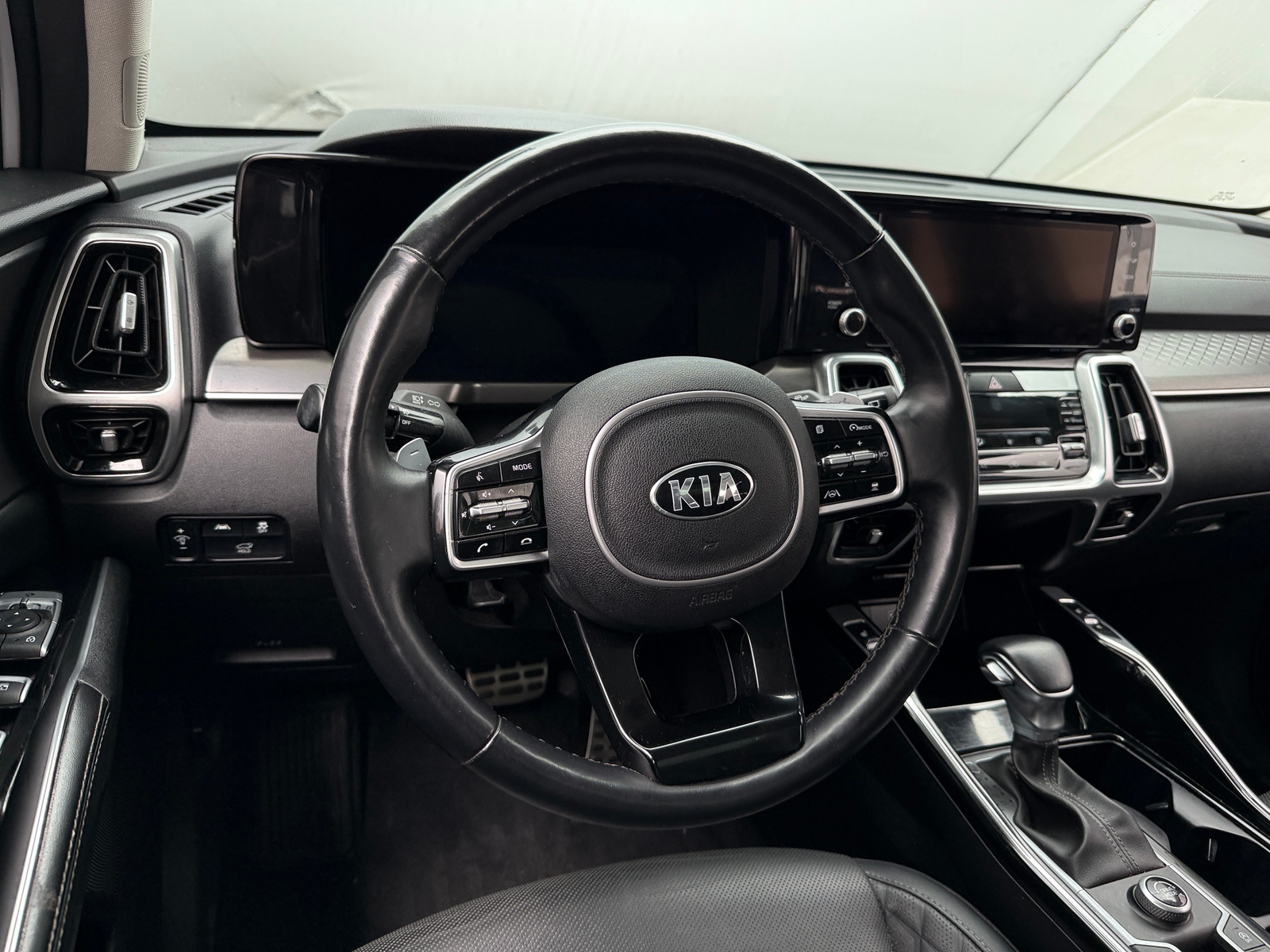 Thumbnail: 2021 Kia Sorento - 4