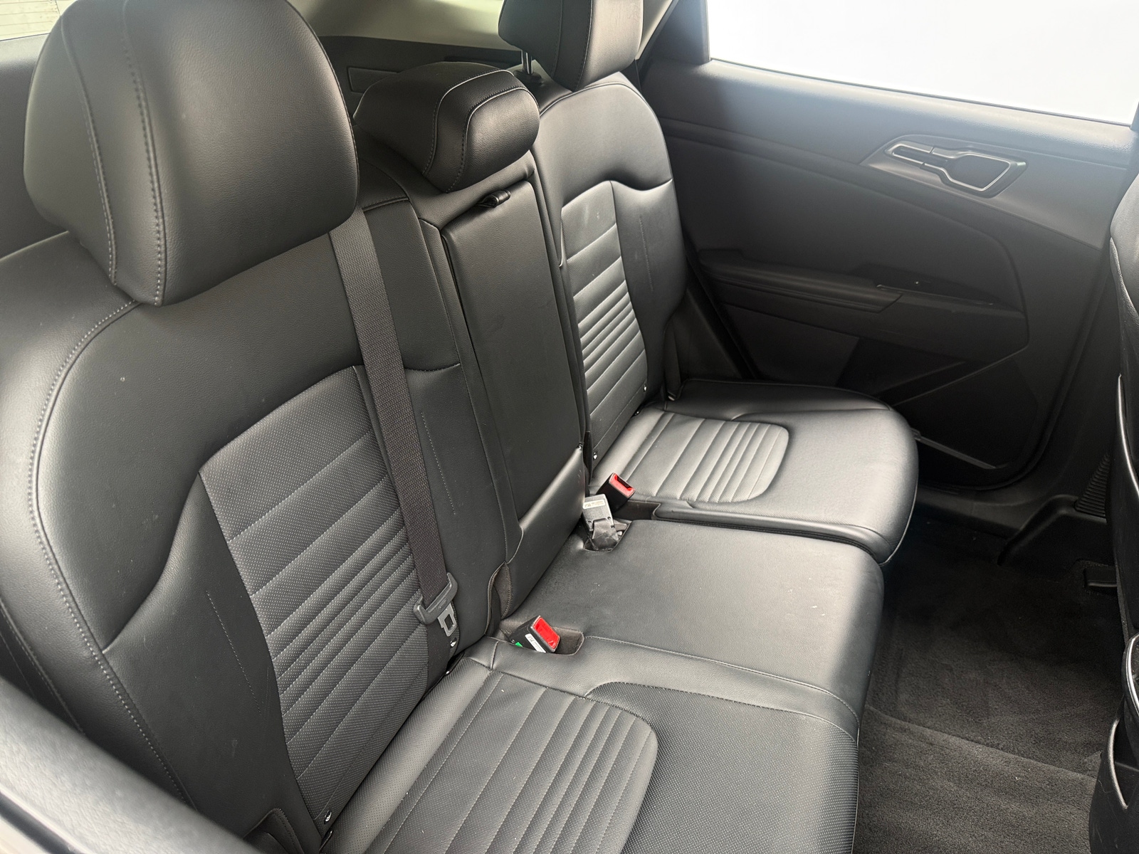 Thumbnail: 2023 Kia Sportage - 5