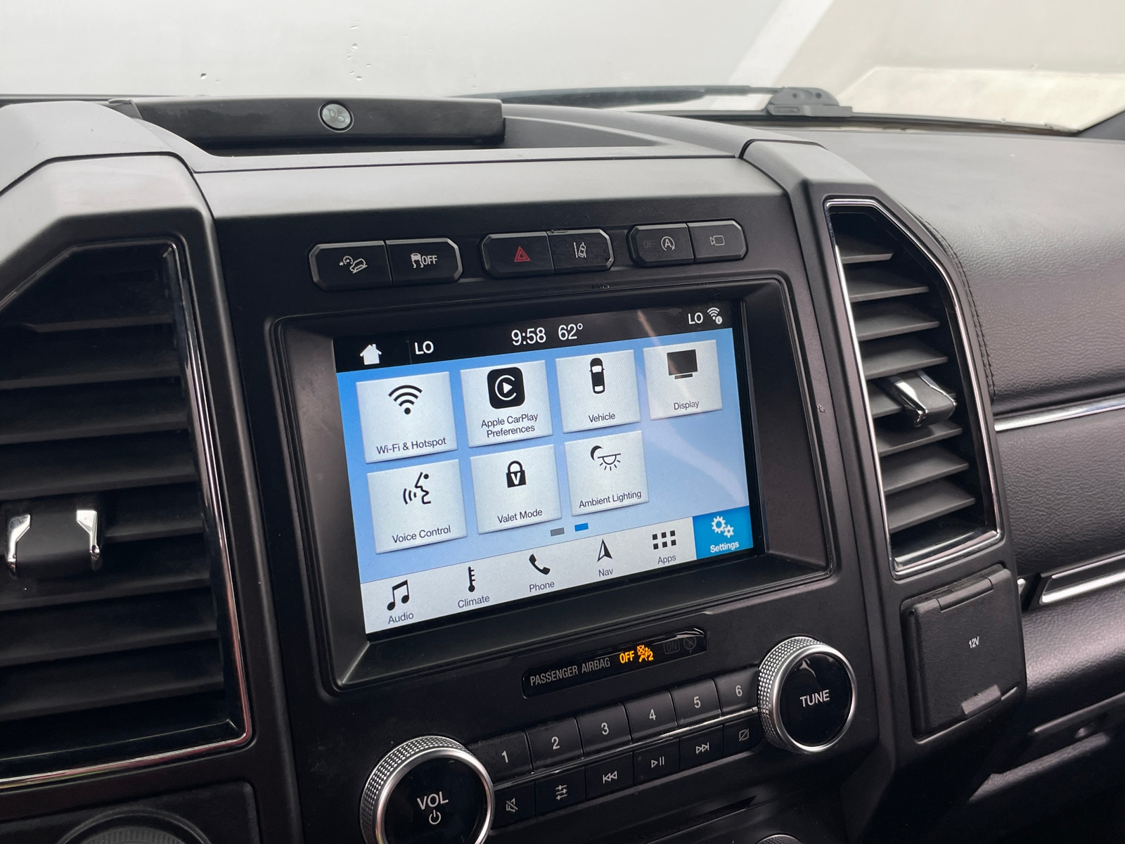 Thumbnail: 2018 Ford Expedition - 3