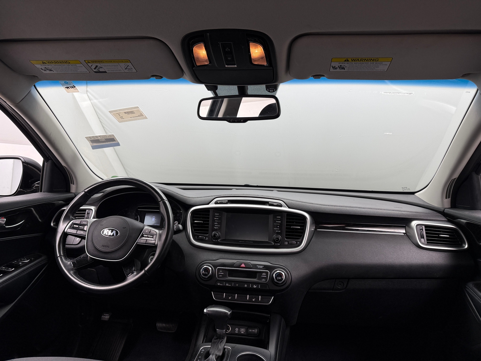 Thumbnail: 2019 Kia Sorento - 3
