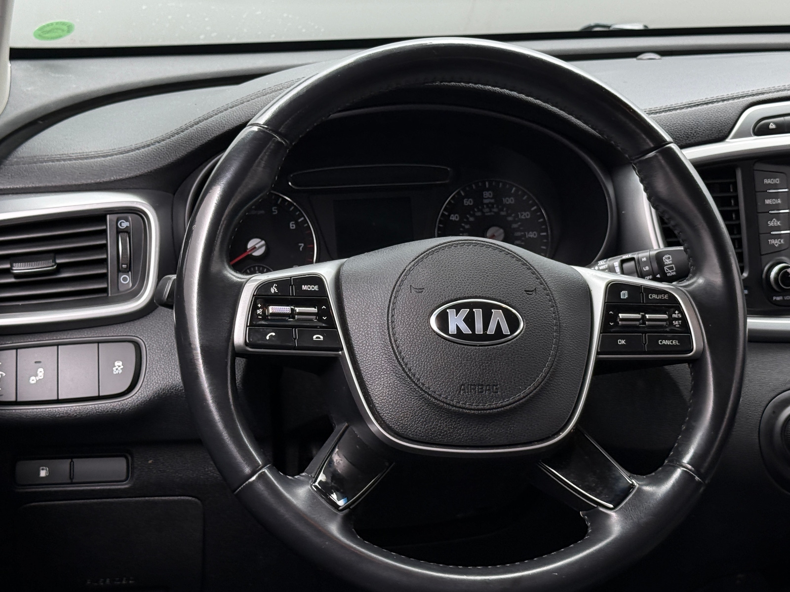 Thumbnail: 2019 Kia Sorento - 5
