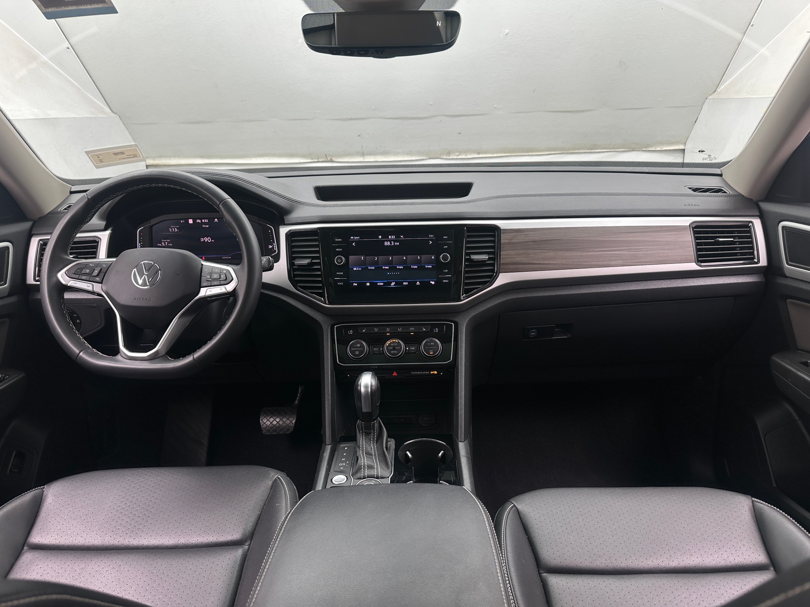 Thumbnail: 2023 Volkswagen Atlas - 2