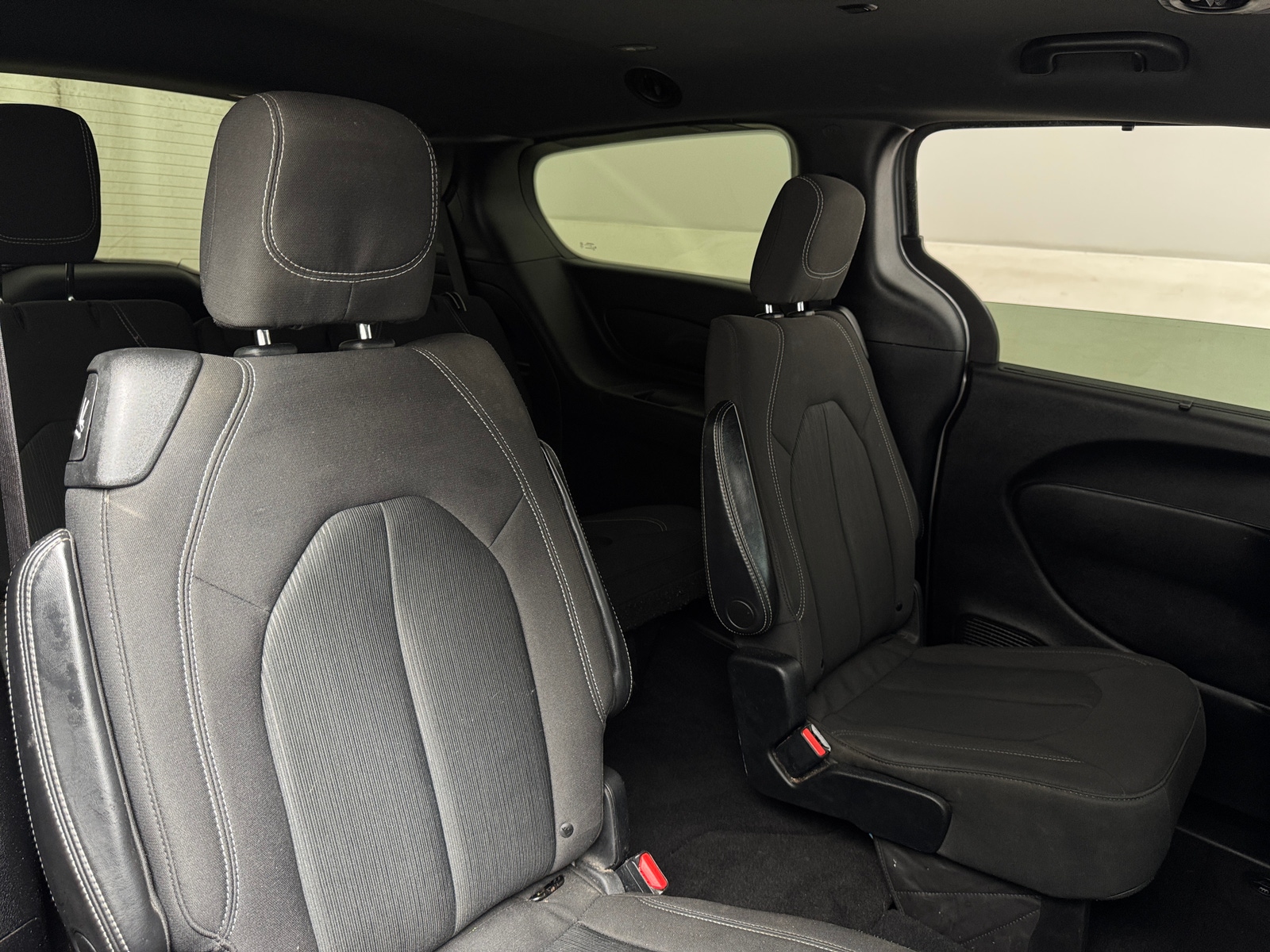 Thumbnail: 2019 Chrysler Pacifica - 6