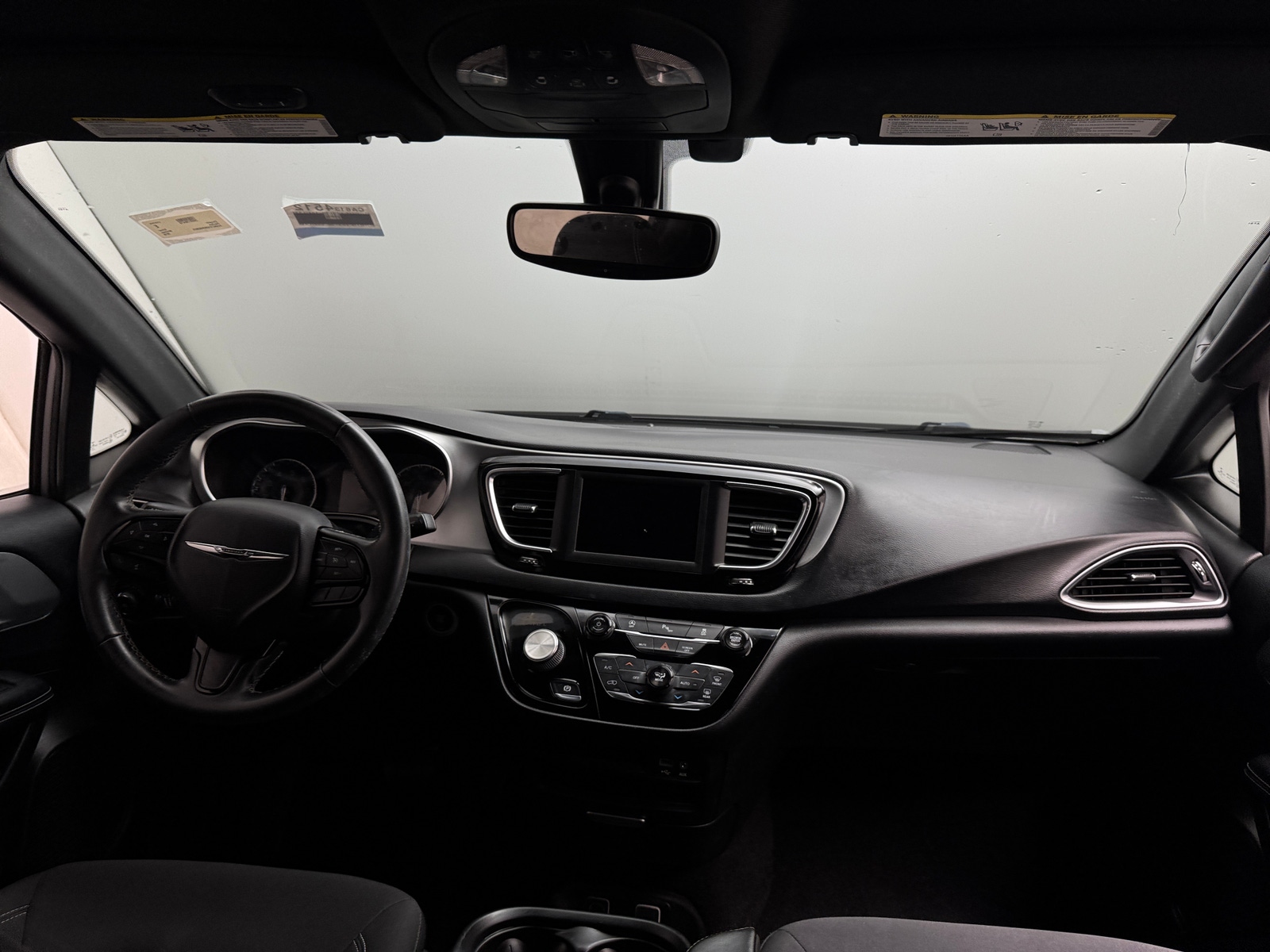 Thumbnail: 2019 Chrysler Pacifica - 3
