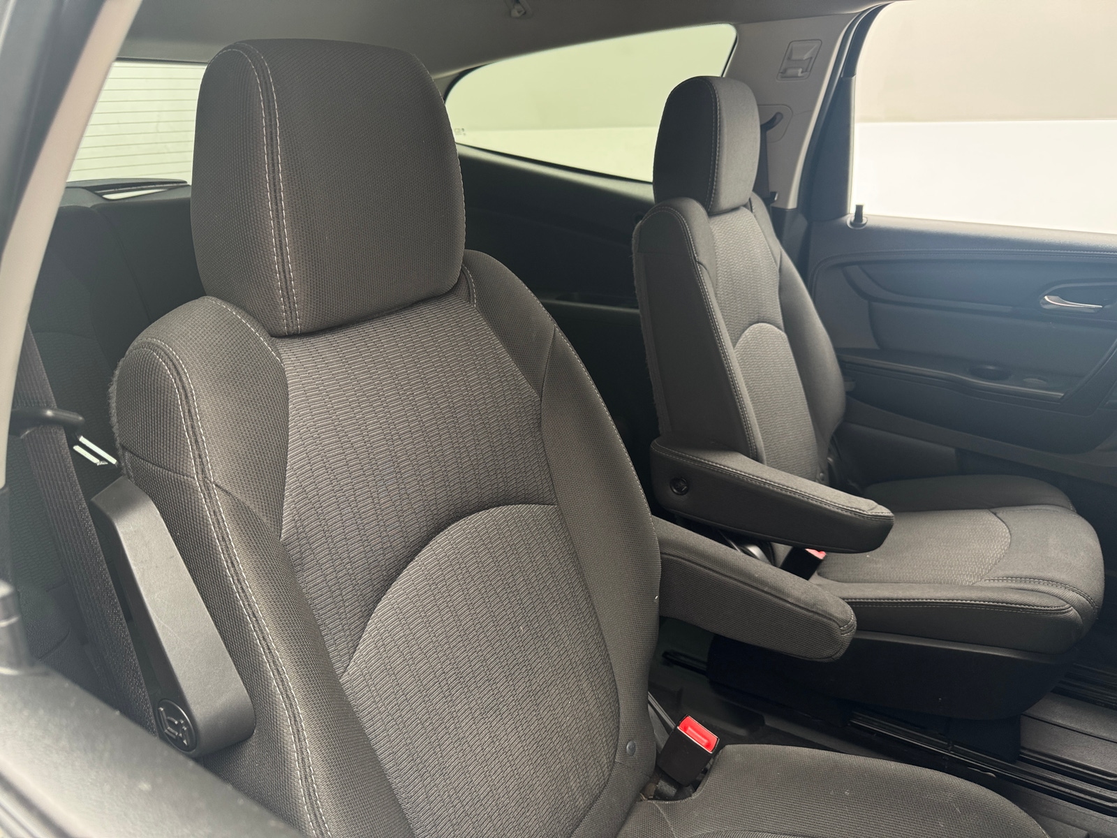 Thumbnail: 2016 Chevrolet Traverse - 6