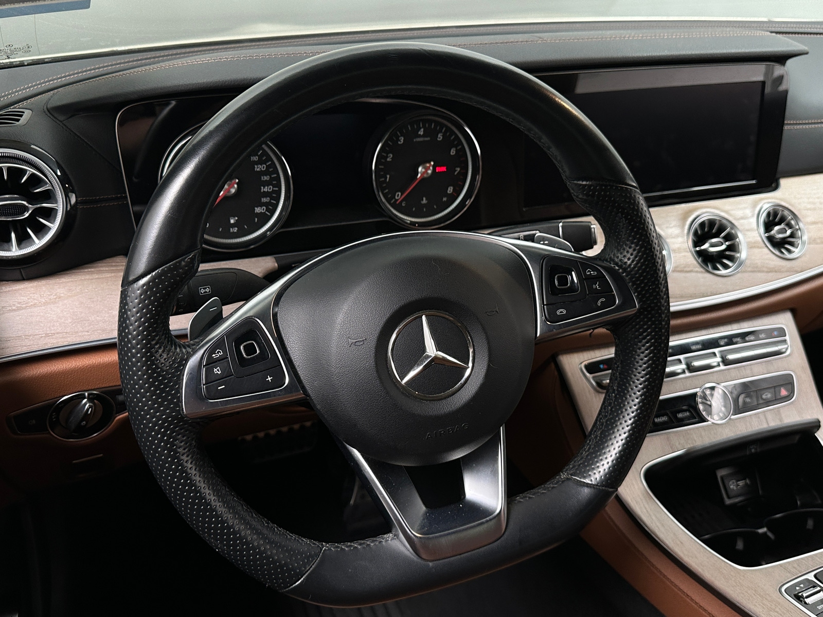 Thumbnail: 2018 Mercedes-Benz E-Class - 4