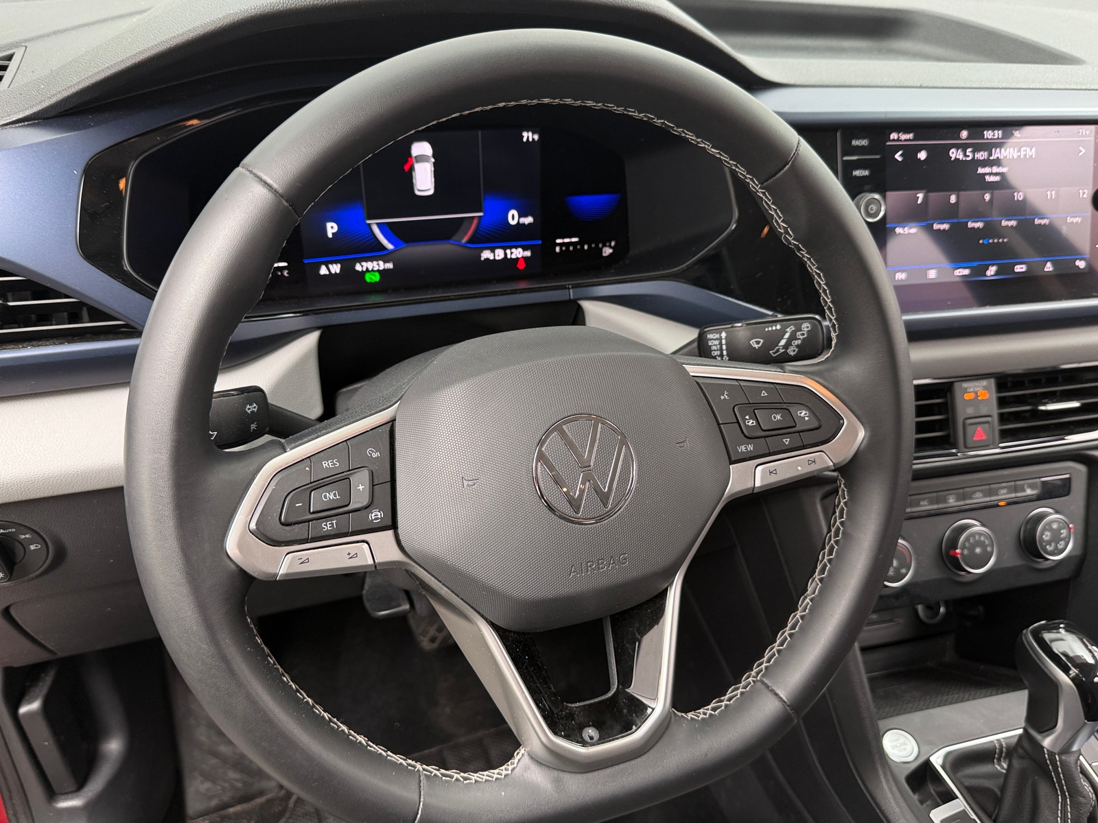 Thumbnail: 2022 Volkswagen Taos - 4