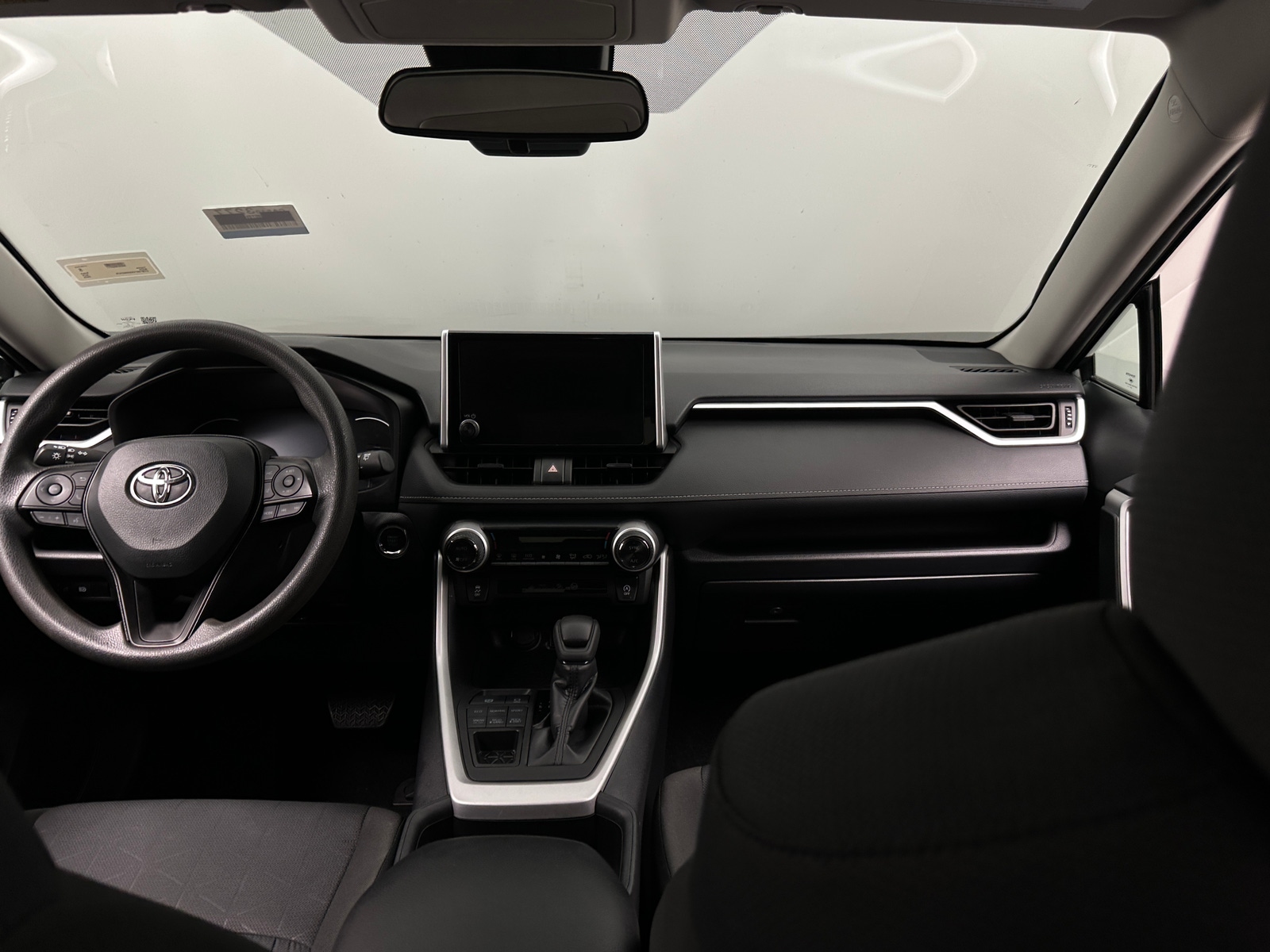 Thumbnail: 2025 Toyota RAV4 - 3
