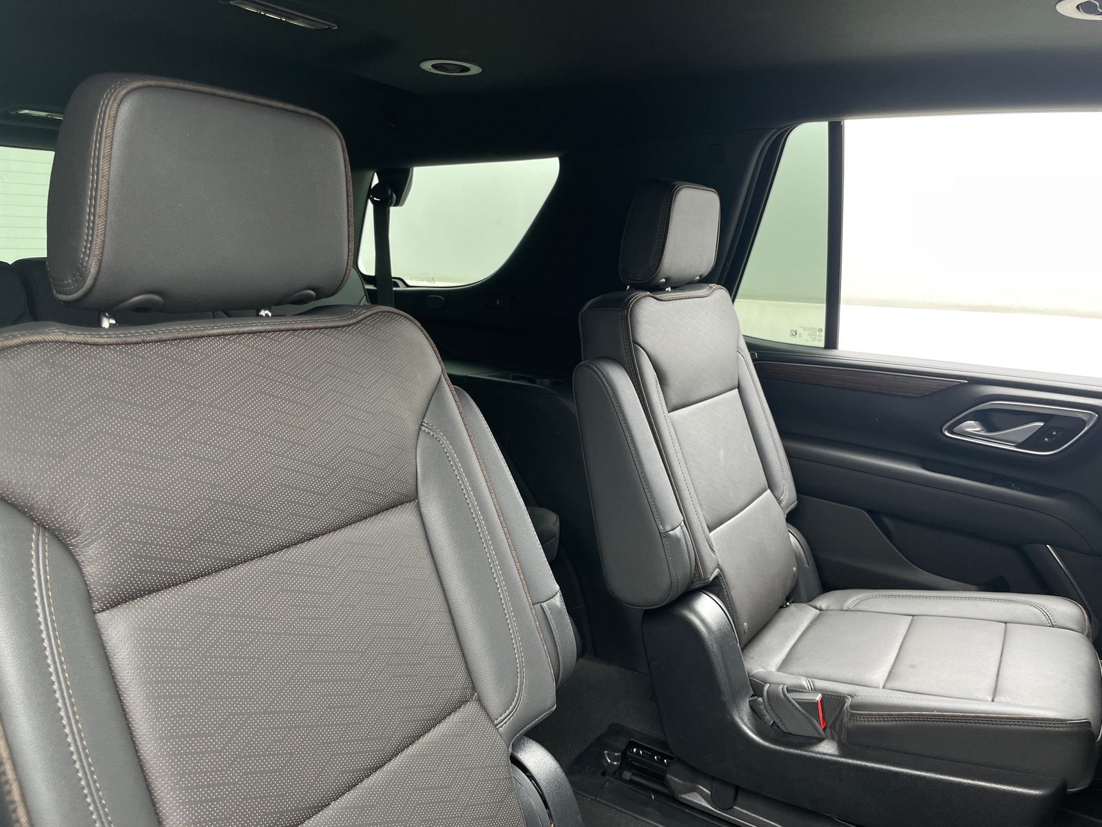 Thumbnail: 2022 Chevrolet Tahoe - 5