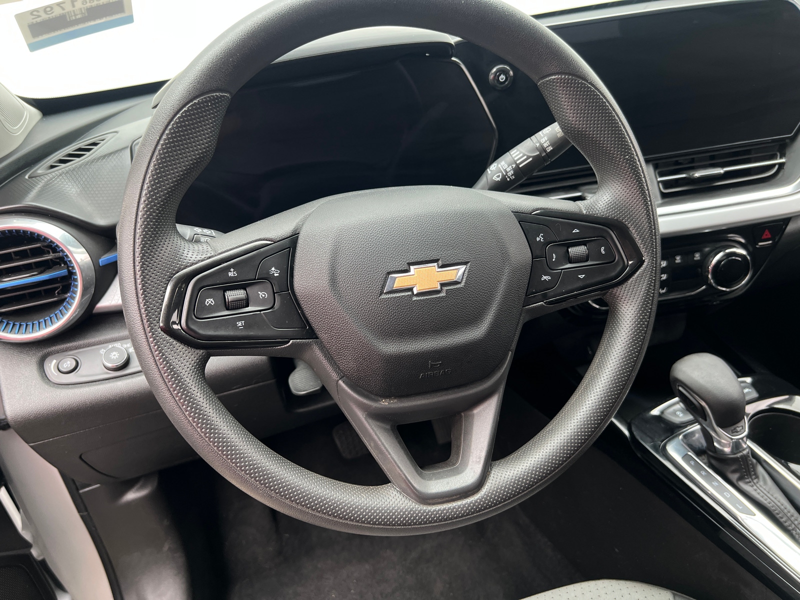 Thumbnail: 2024 Chevrolet Trax - 4
