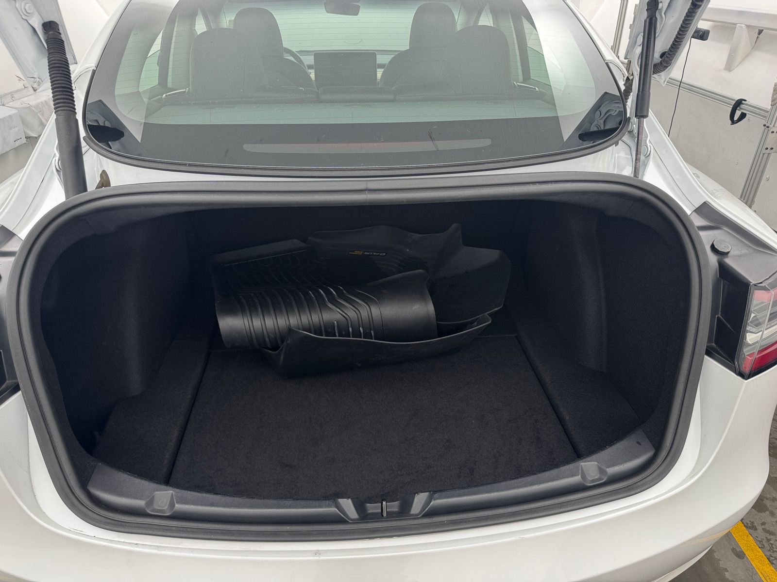 Thumbnail: 2023 Tesla Model 3 - 6