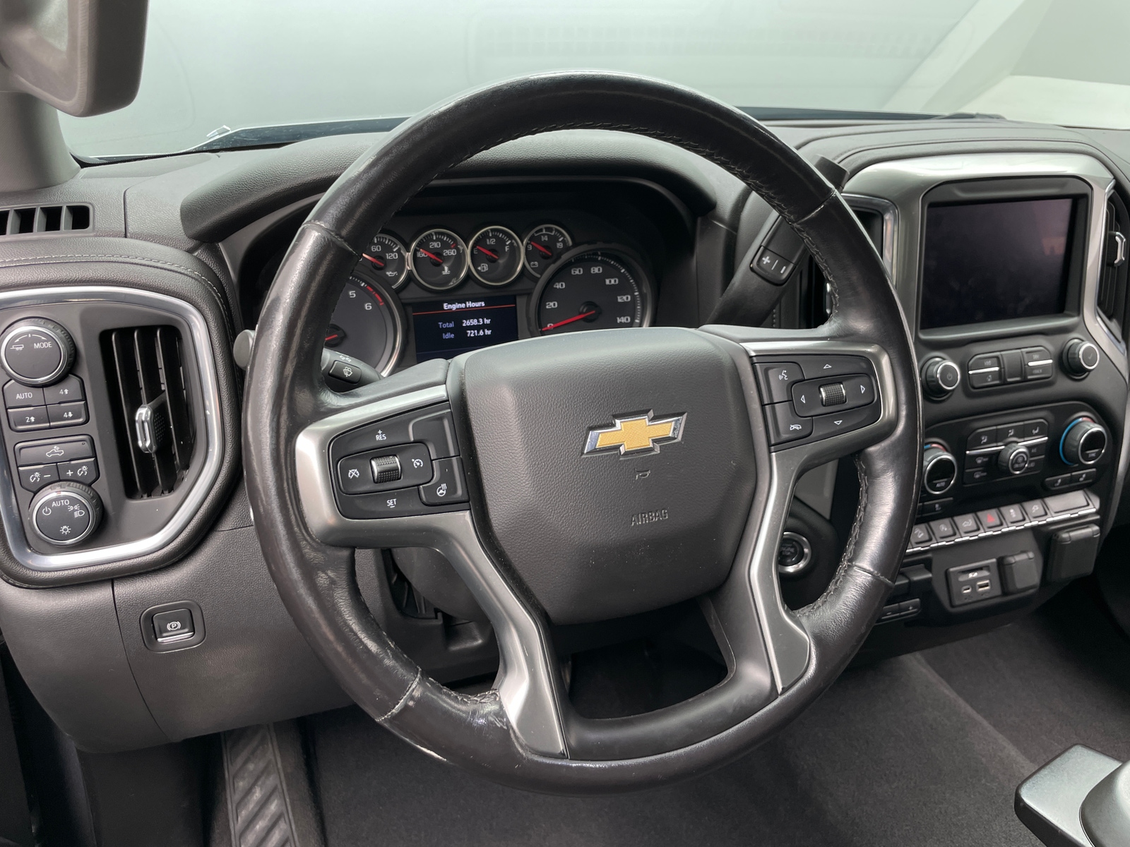 Thumbnail: 2020 Chevrolet Silverado 1500 - 5