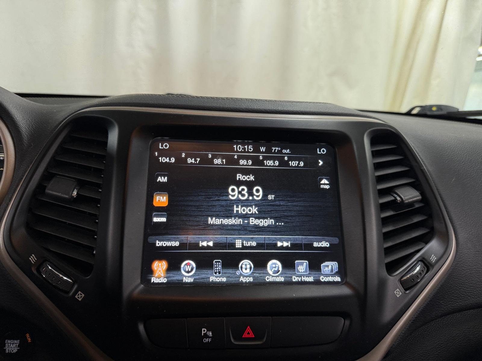 Thumbnail: 2017 Jeep Cherokee - 3