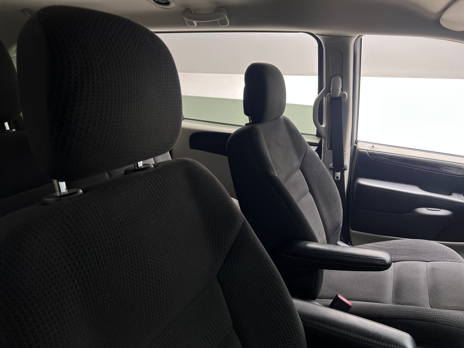 Thumbnail: 2018 Dodge Grand Caravan - 2