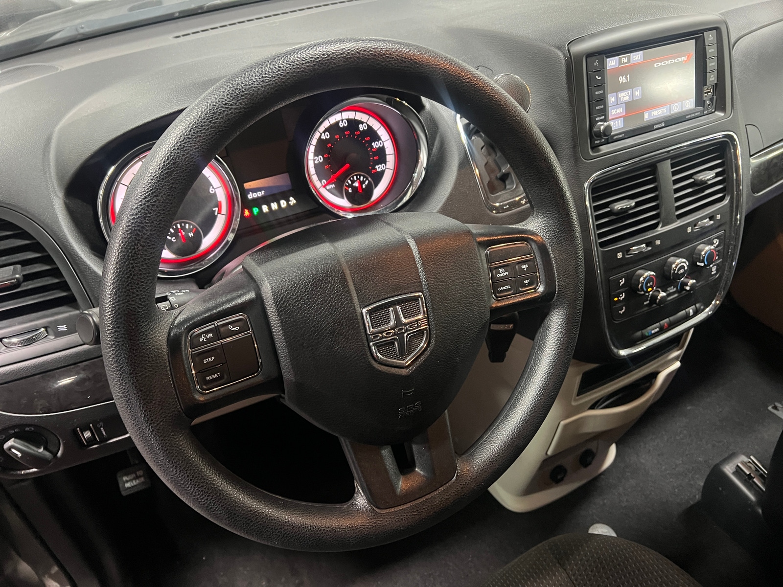 Thumbnail: 2018 Dodge Grand Caravan - 5