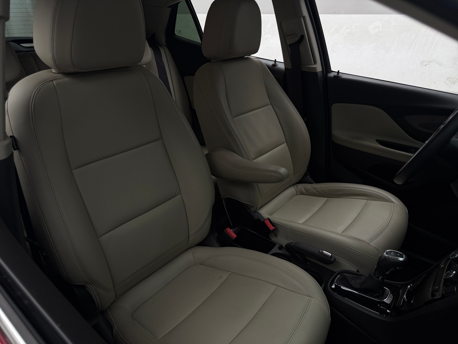 Thumbnail: 2017 Buick Encore - 5