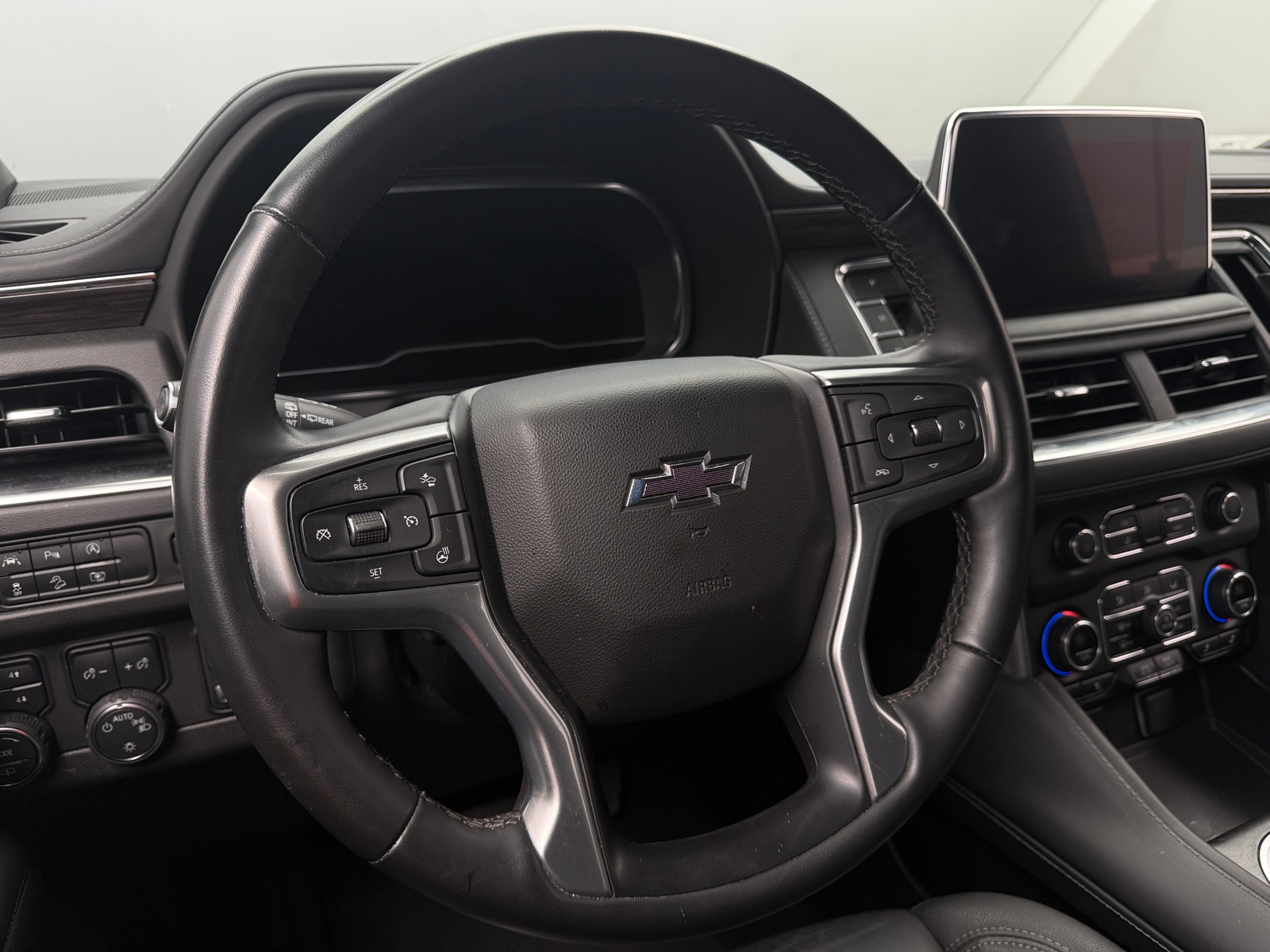 Thumbnail: 2024 Chevrolet Tahoe - 4