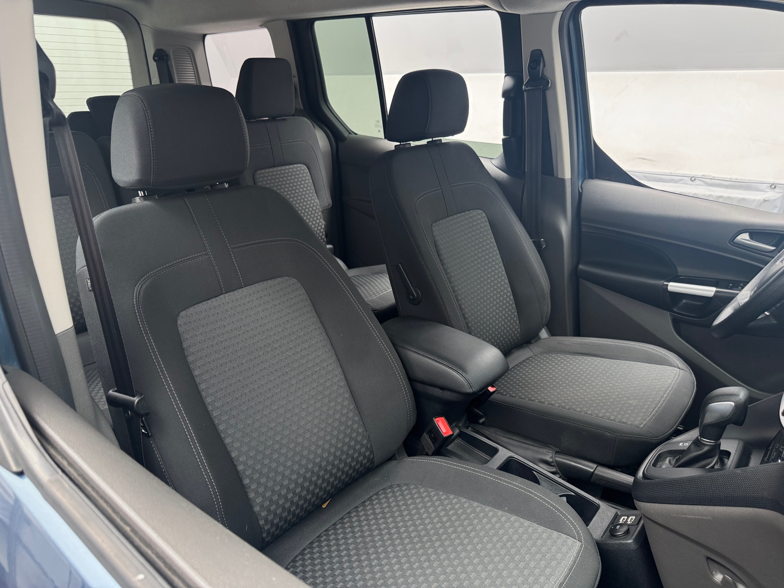 Thumbnail: 2021 Ford Transit Series - 2
