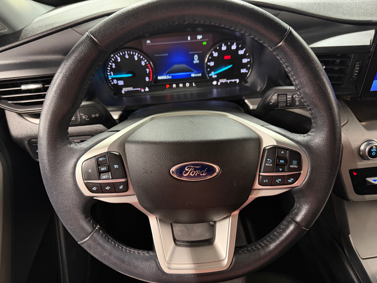 Thumbnail: 2022 Ford Explorer - 5