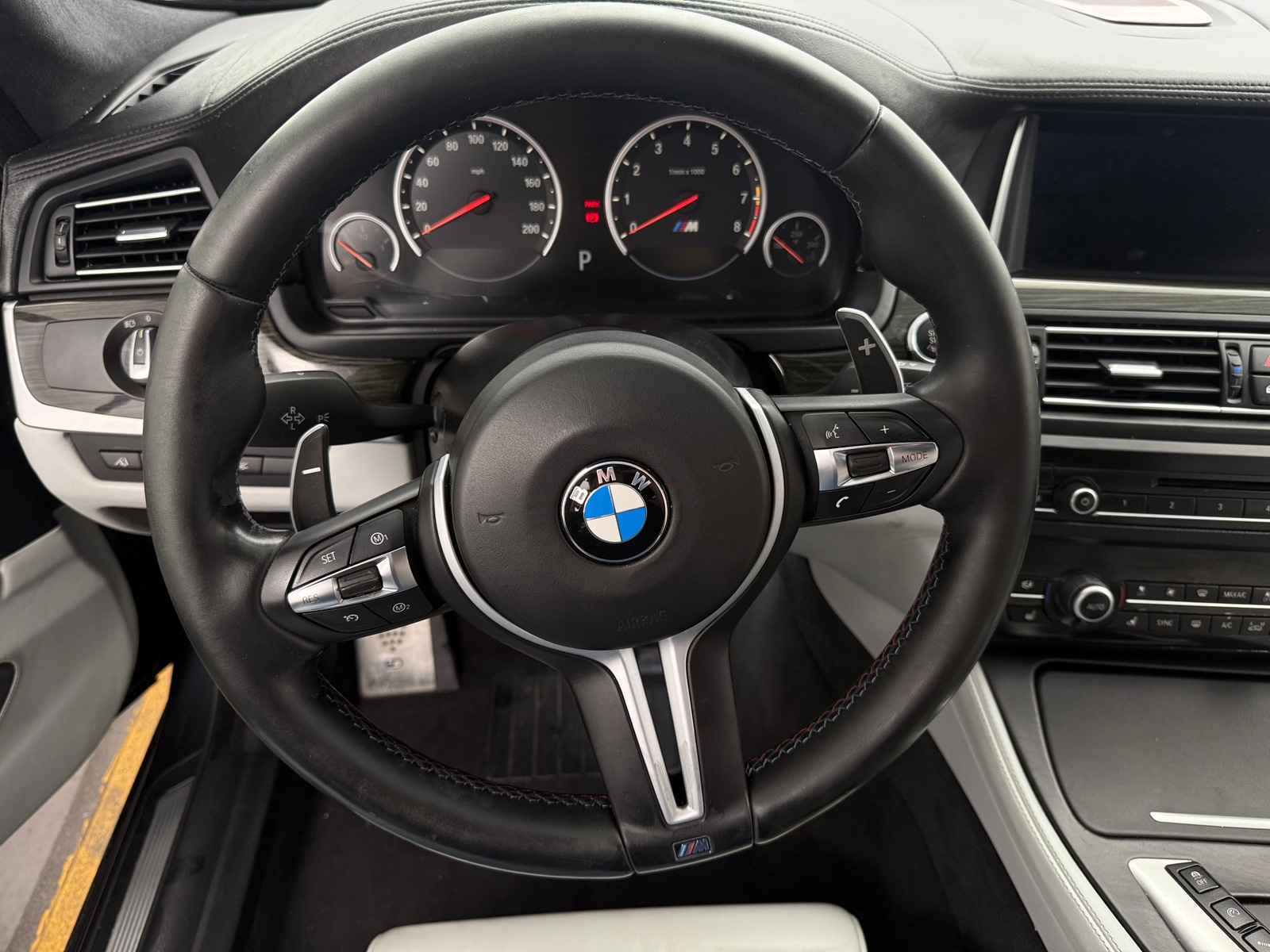 Thumbnail: 2015 BMW M5 - 4