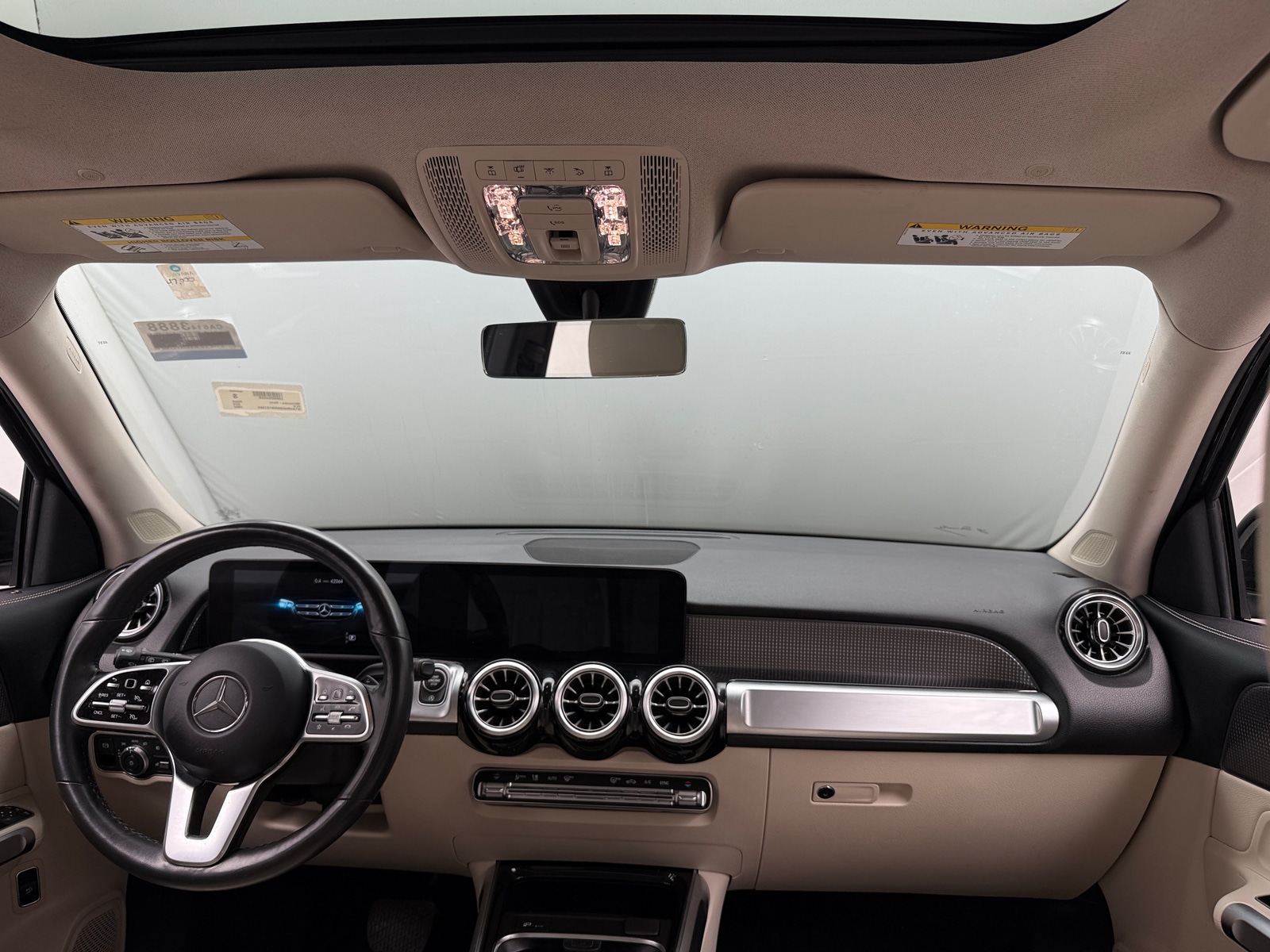 Thumbnail: 2022 Mercedes-Benz GLB - 2