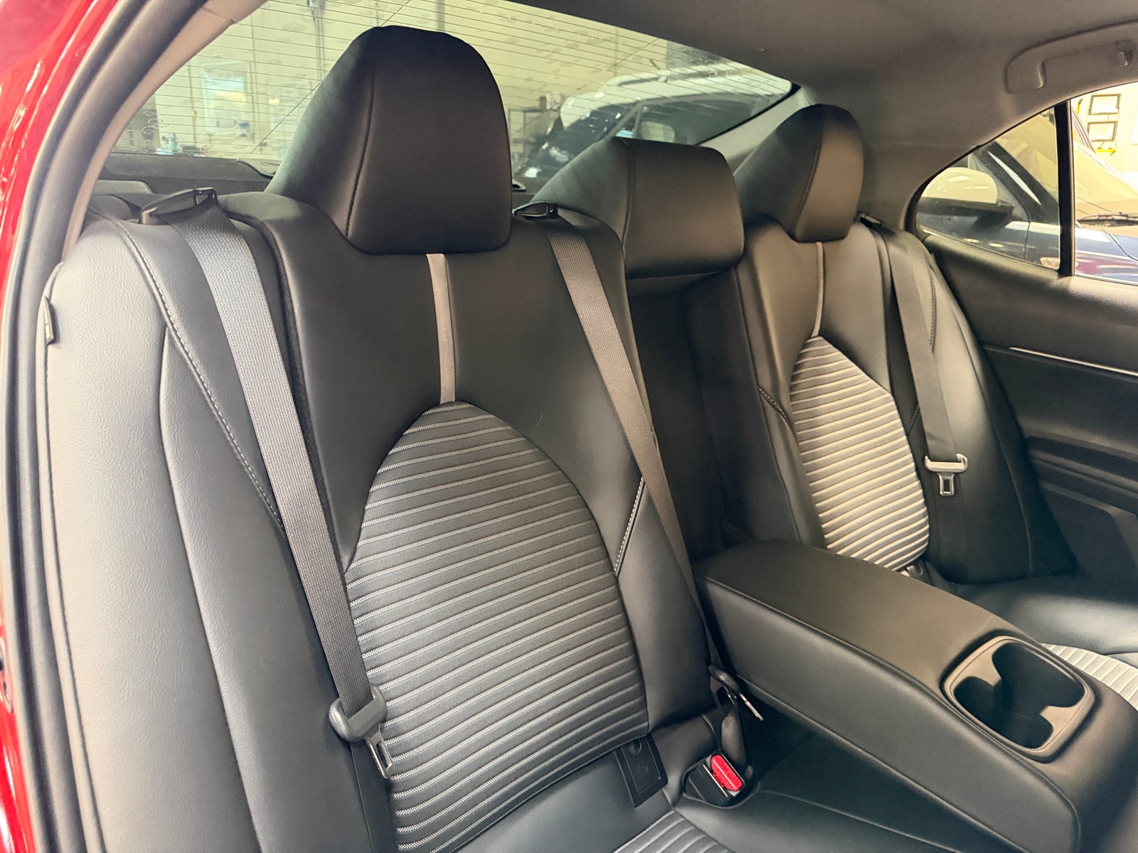 Thumbnail: 2020 Toyota Camry - 6