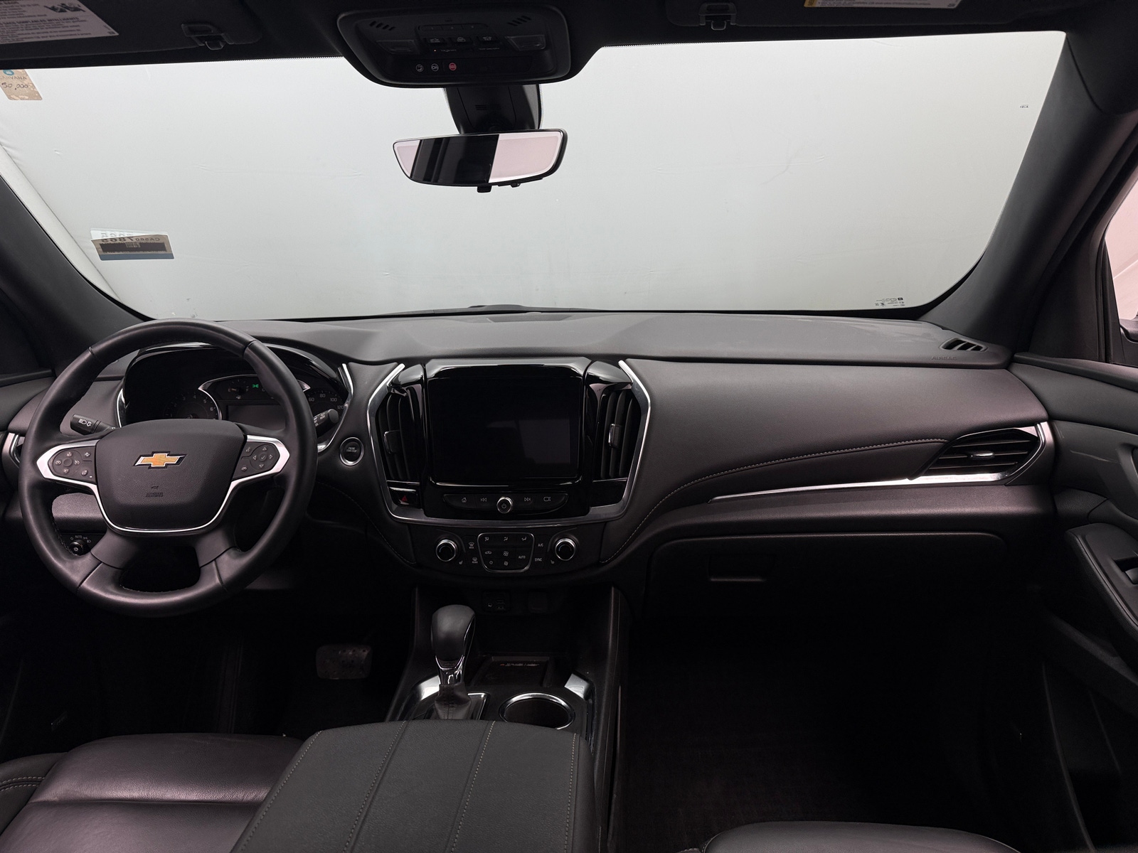 Thumbnail: 2023 Chevrolet Traverse - 2