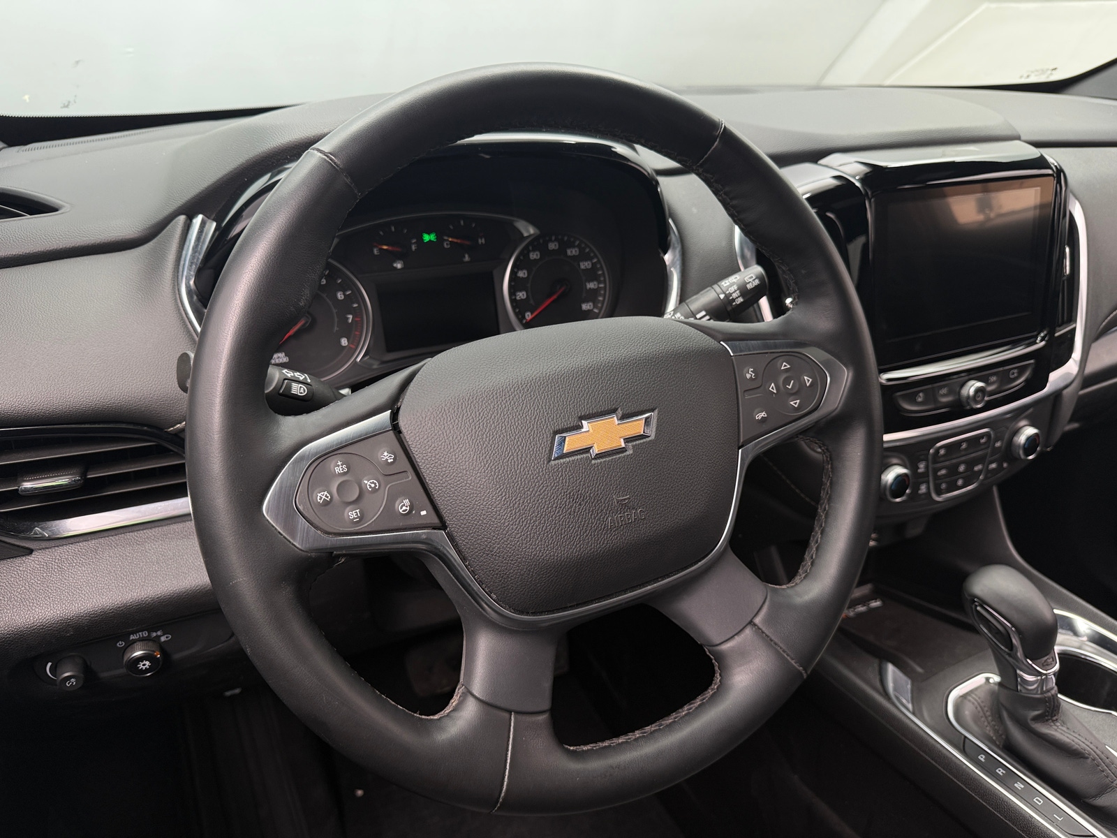 Thumbnail: 2023 Chevrolet Traverse - 4