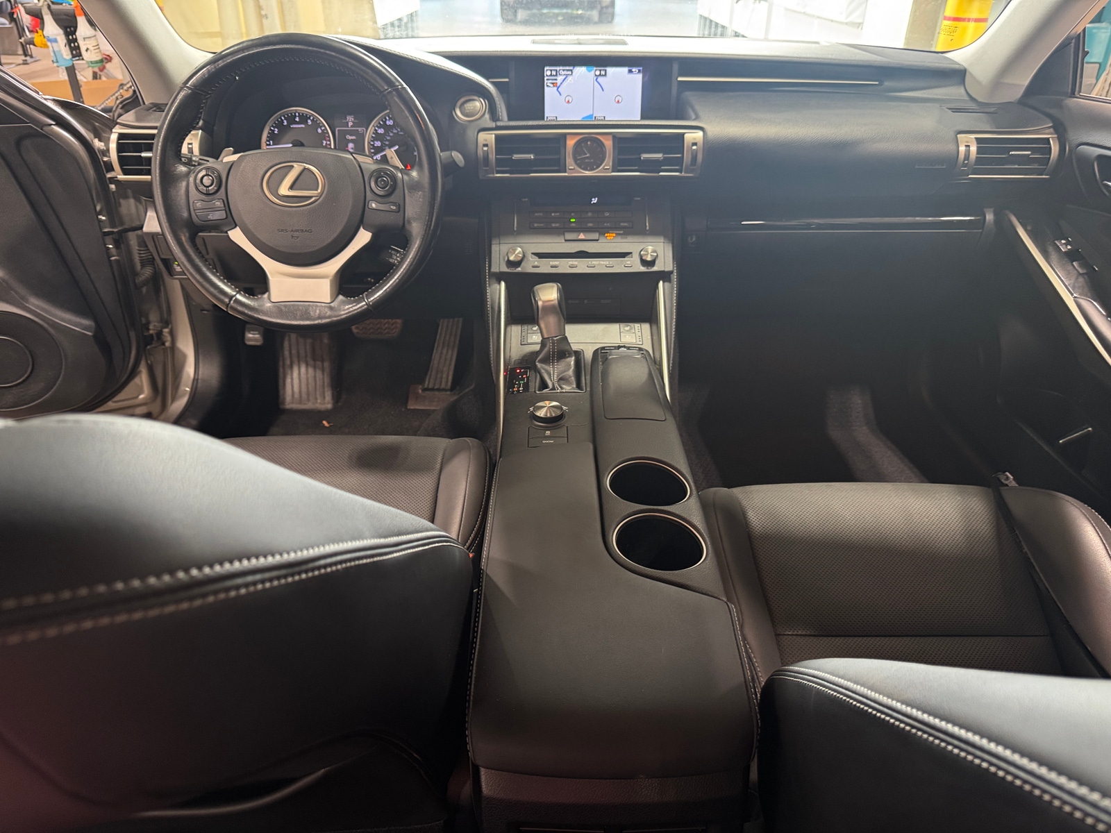 Thumbnail: 2016 Lexus IS - 2