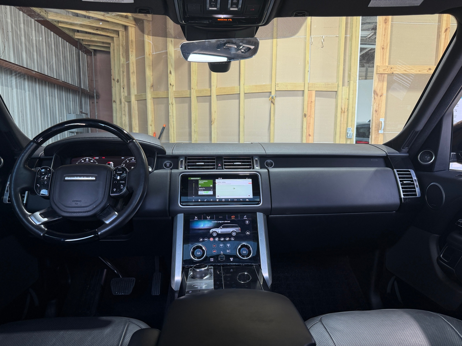 Thumbnail: 2019 Land Rover Range Rover - 2