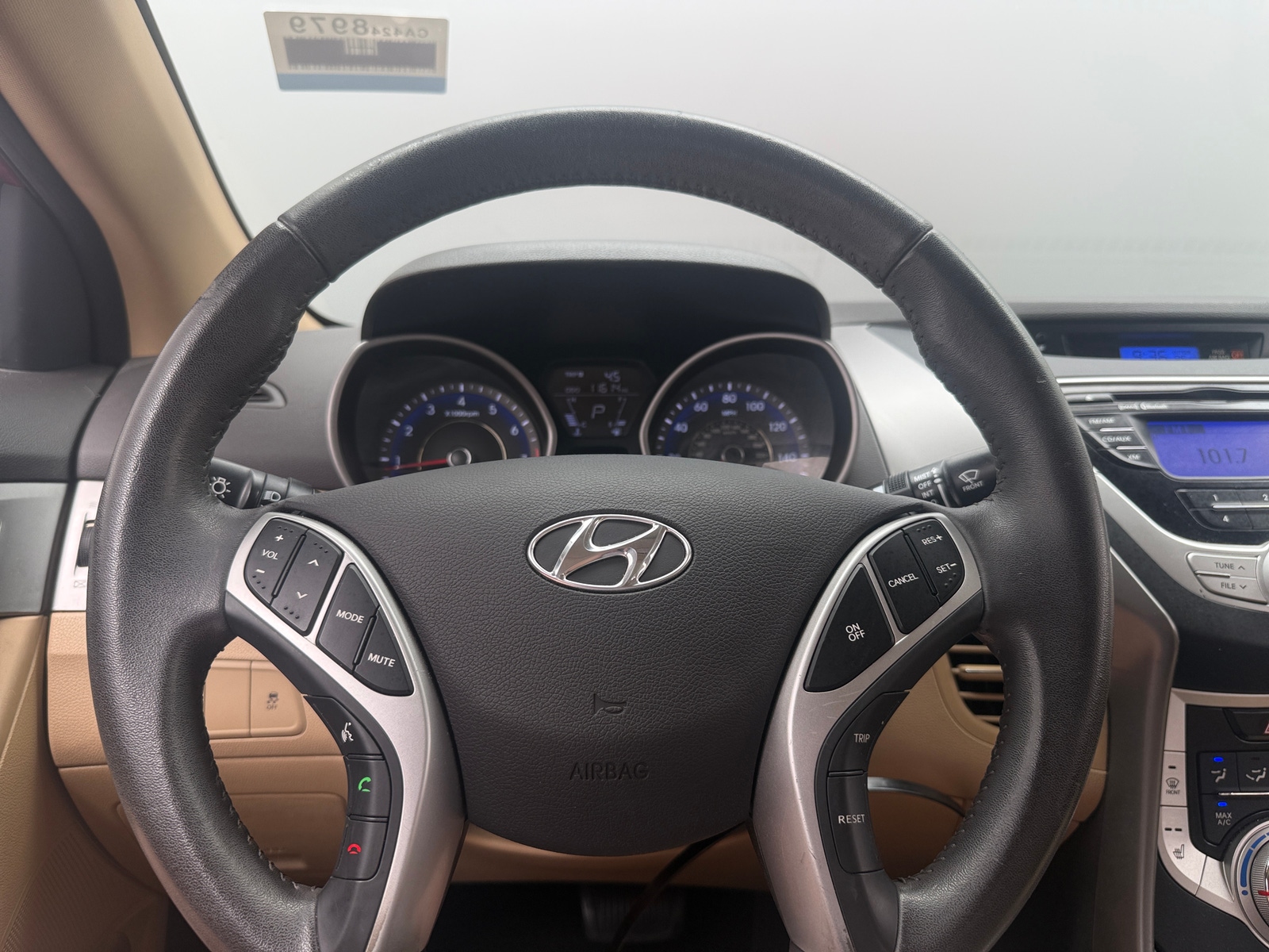 Thumbnail: 2012 Hyundai Elantra - 4