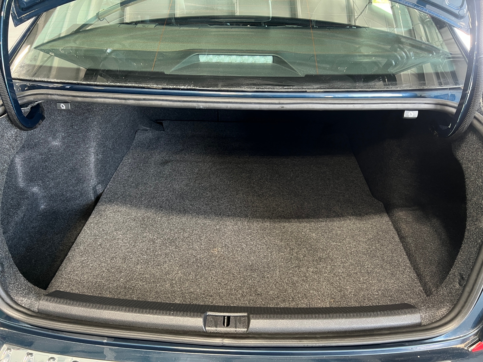 Thumbnail: 2021 Volkswagen Passat - 6
