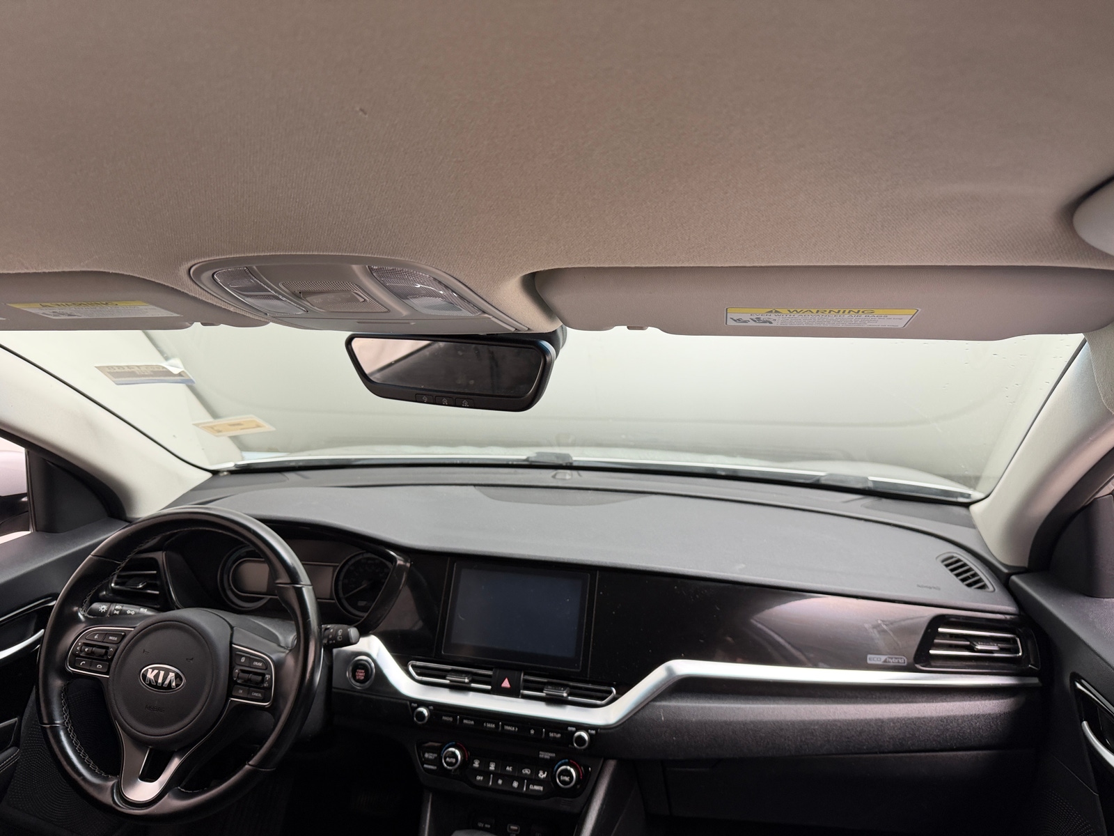 Thumbnail: 2020 Kia Niro - 3