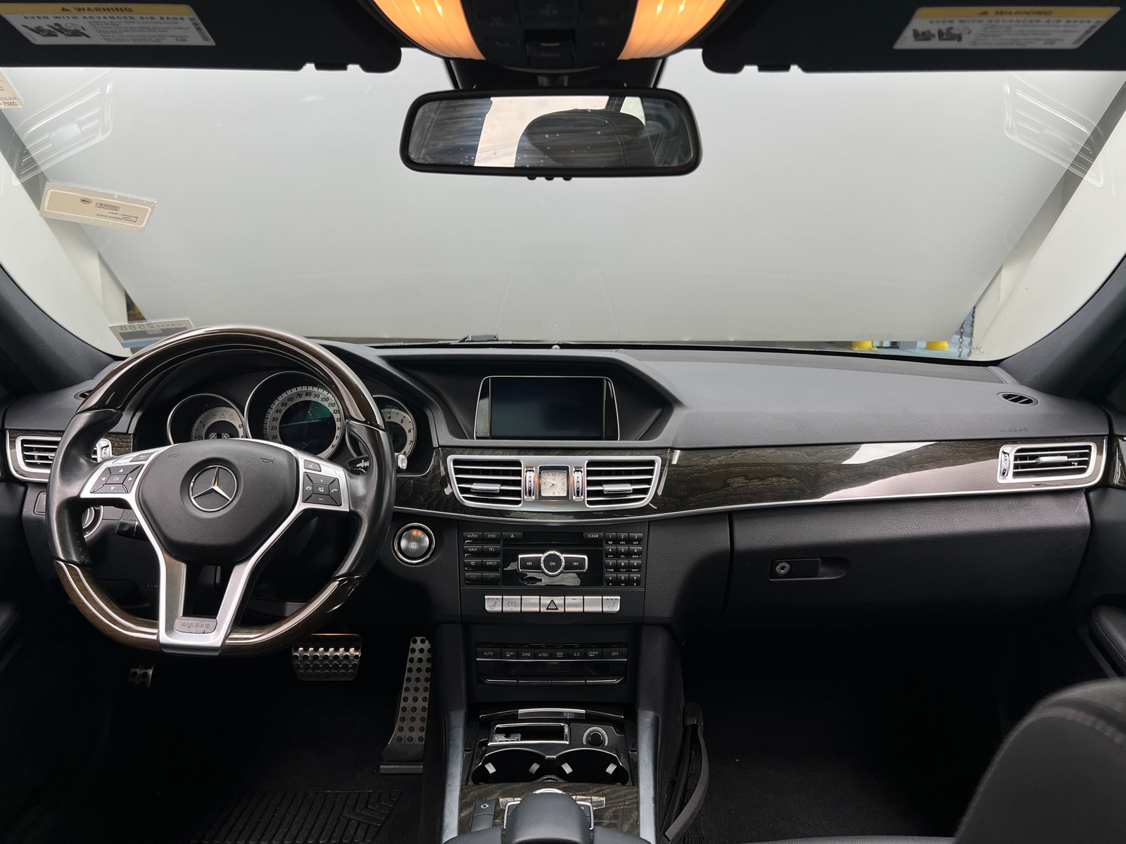 Thumbnail: 2015 Mercedes-Benz E-Class - 2